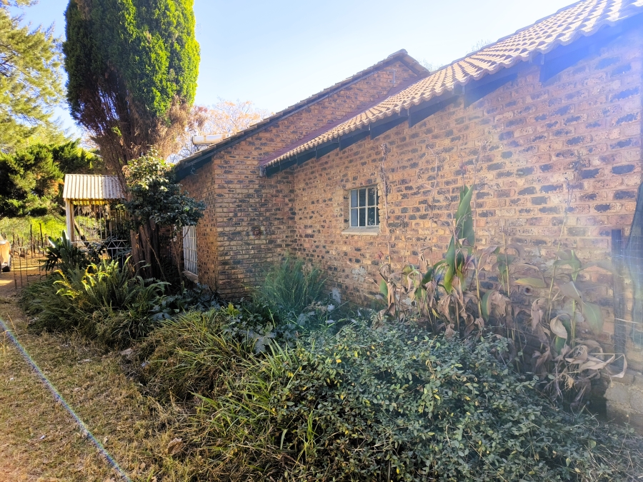 3 Bedroom Property for Sale in Firolaz AH Gauteng