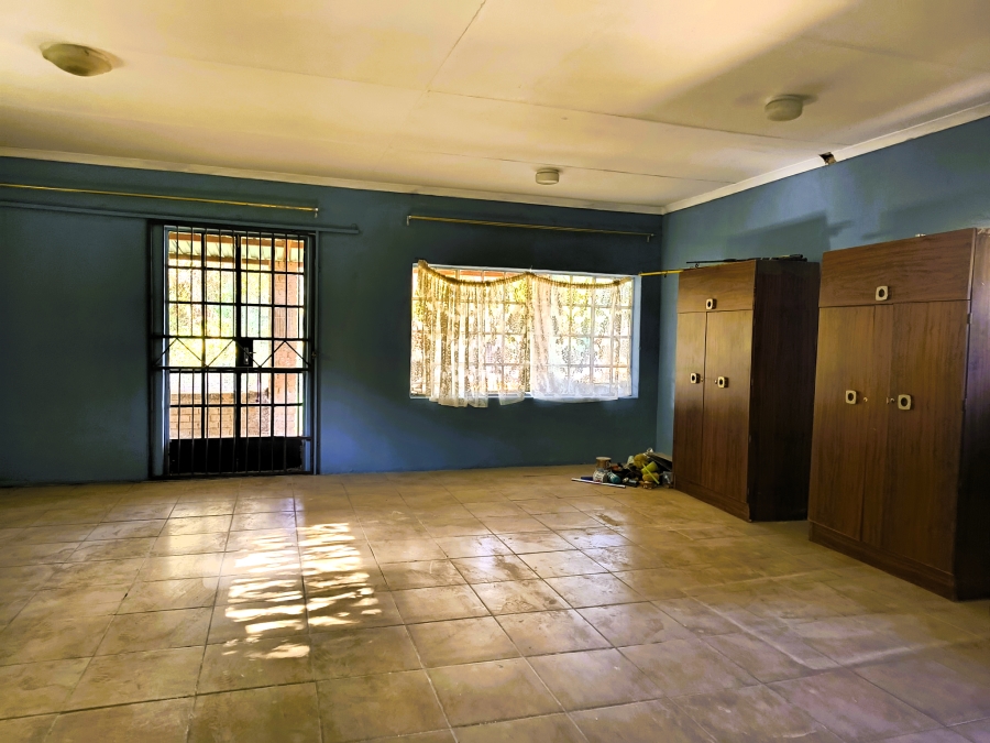 3 Bedroom Property for Sale in Firolaz AH Gauteng