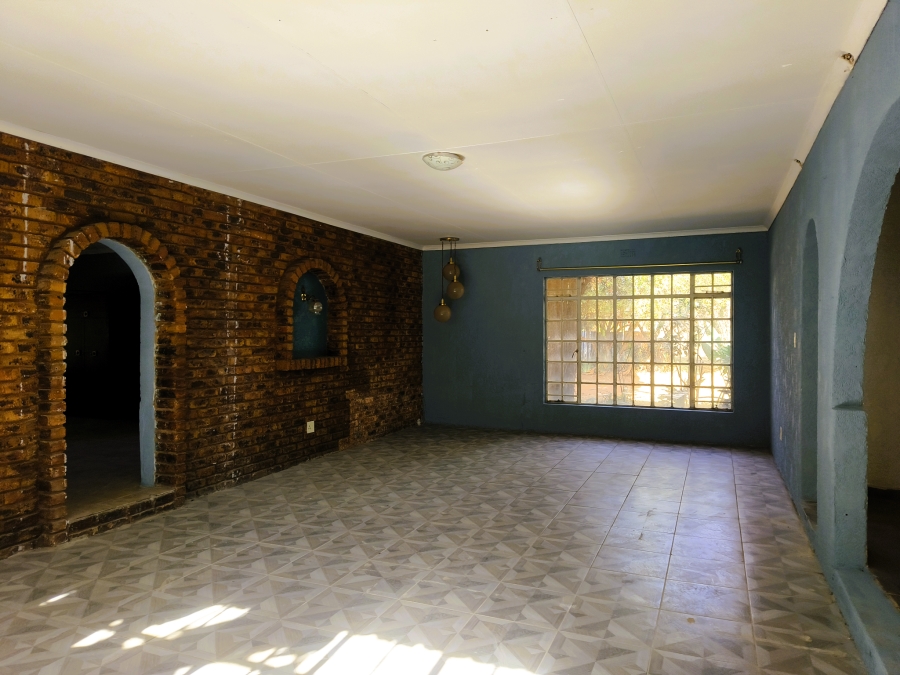 3 Bedroom Property for Sale in Firolaz AH Gauteng