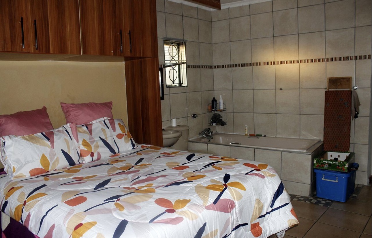 3 Bedroom Property for Sale in Noordwyk Gauteng