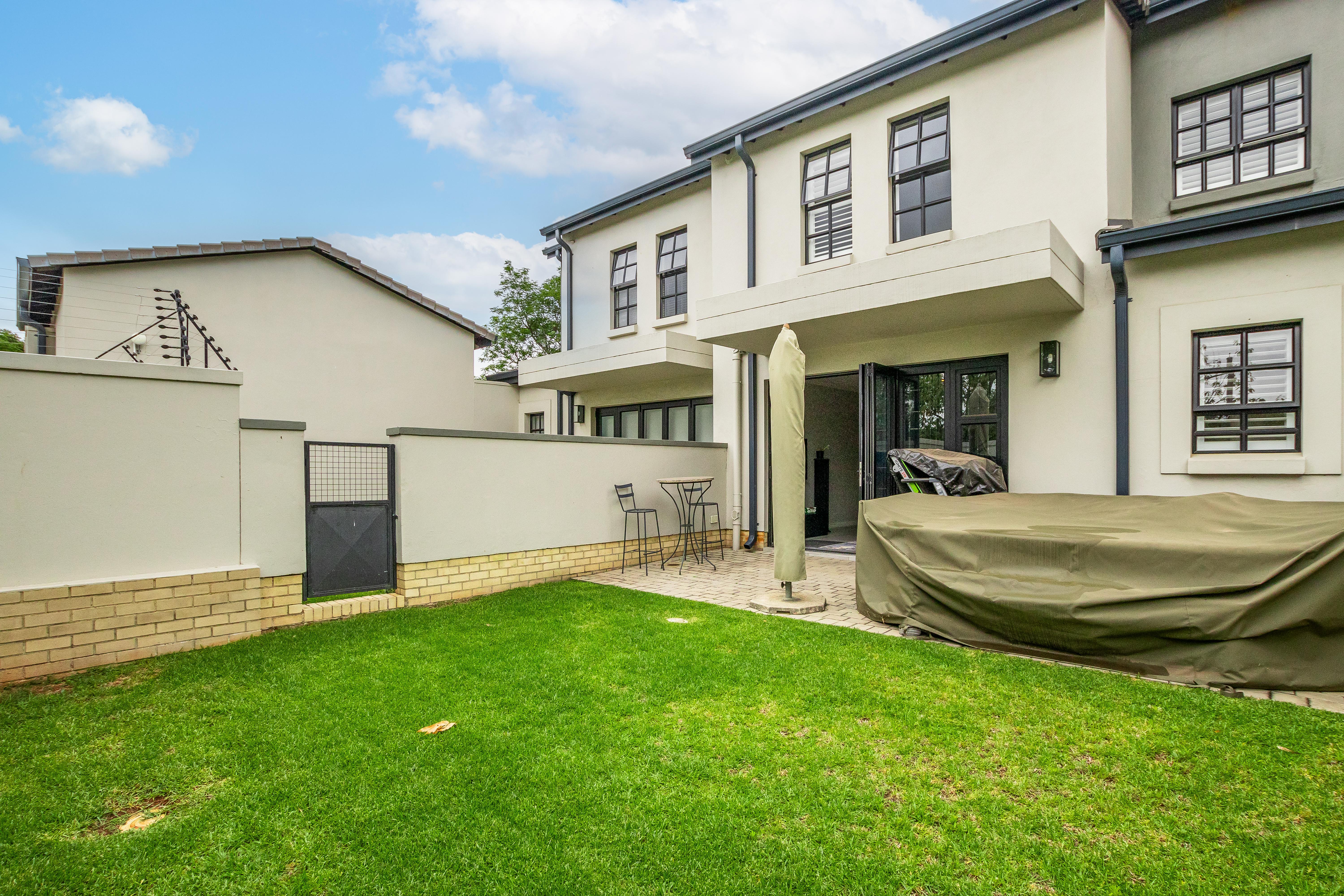 3 Bedroom Property for Sale in Bryanston Gauteng