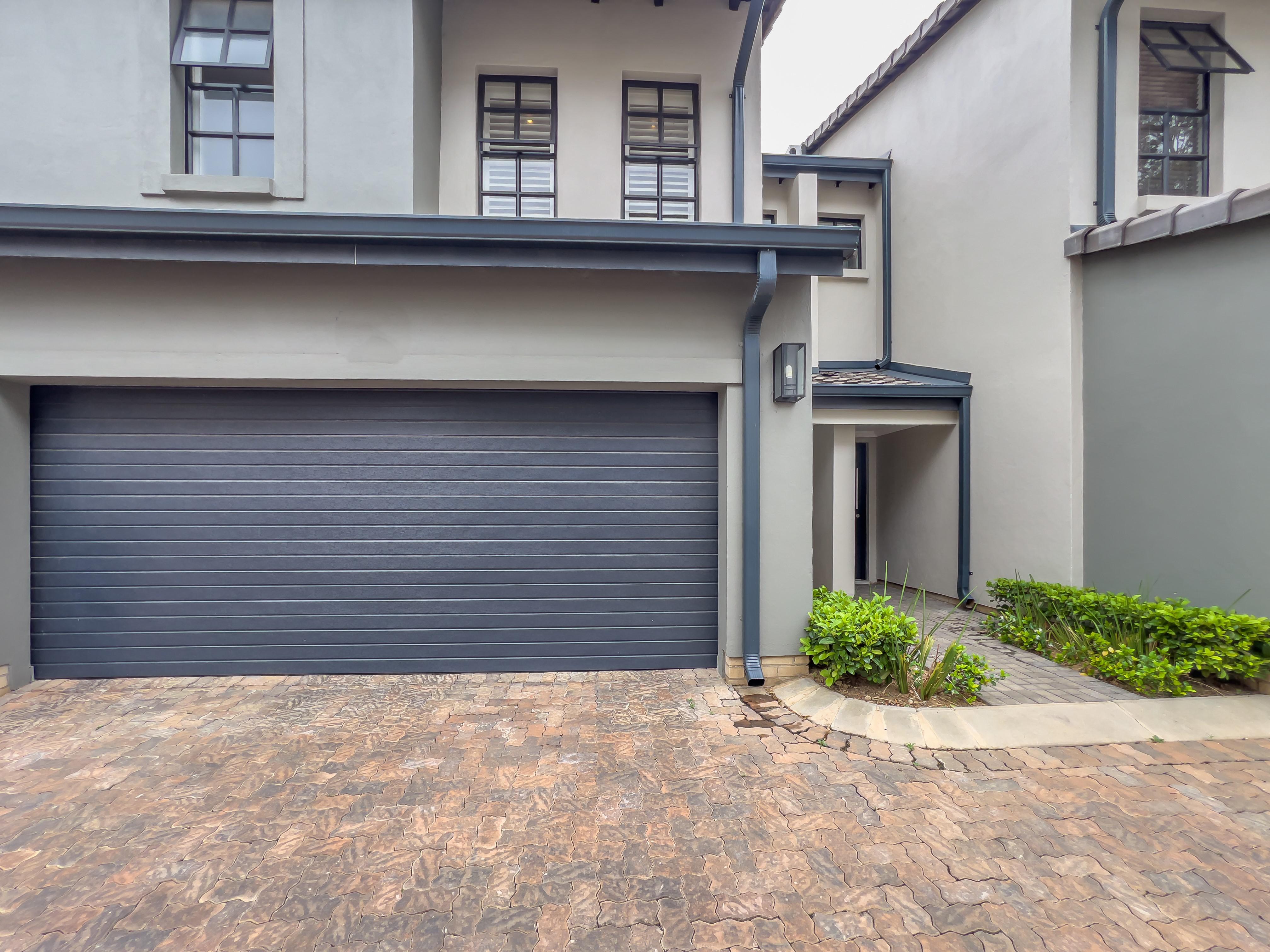 3 Bedroom Property for Sale in Bryanston Gauteng