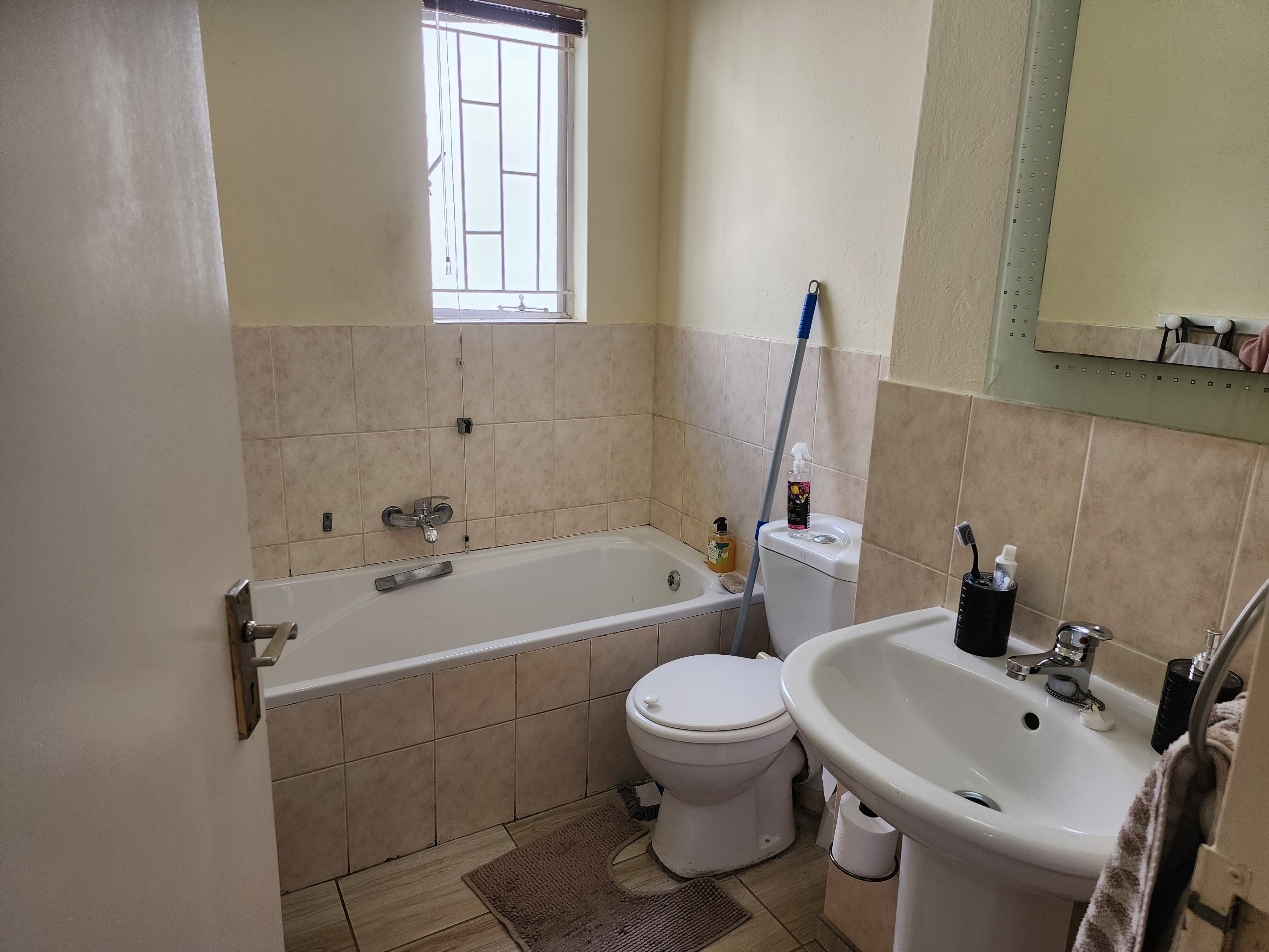 To Let 2 Bedroom Property for Rent in Aloe Ridge Estate Gauteng
