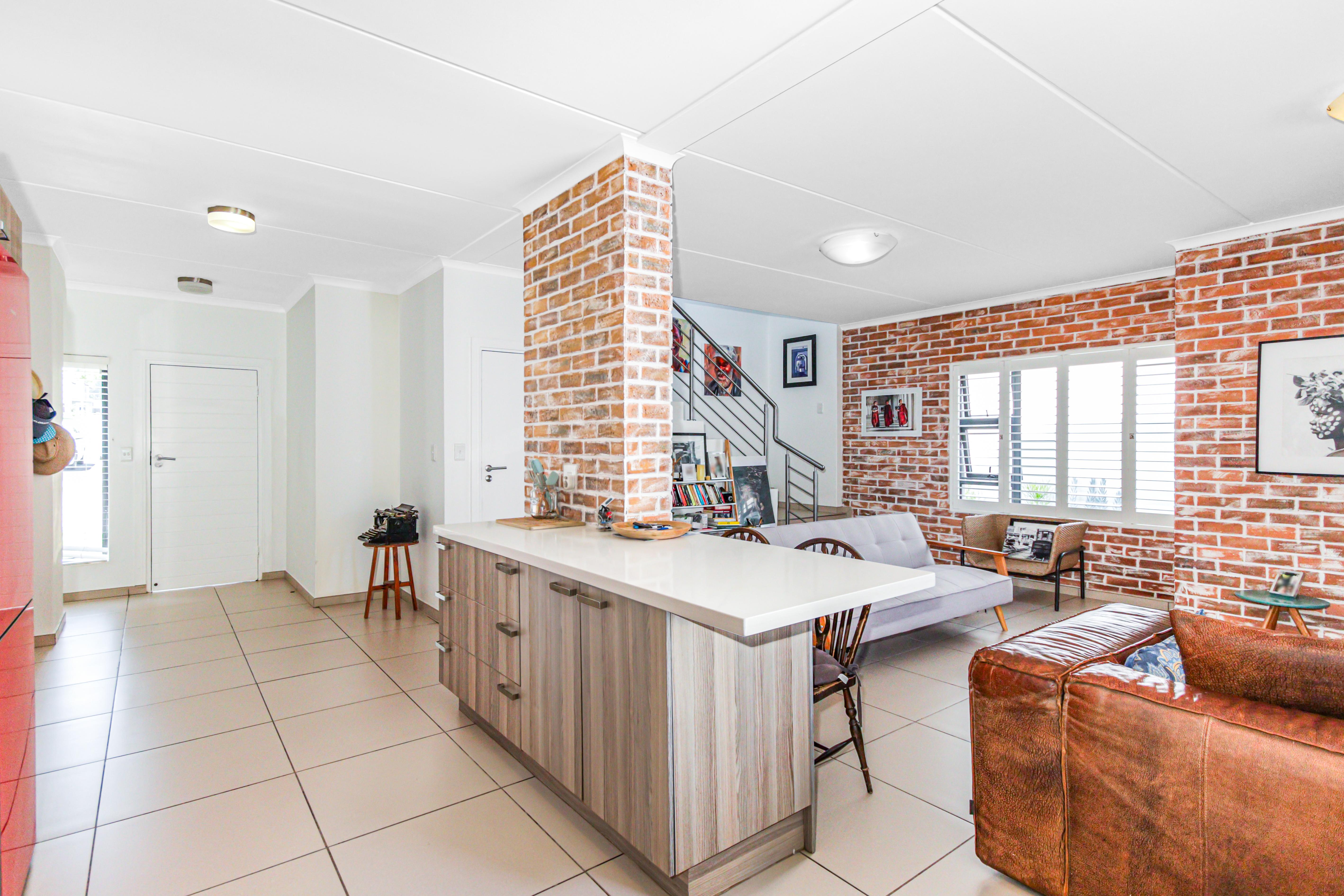 3 Bedroom Property for Sale in Broadacres Gauteng