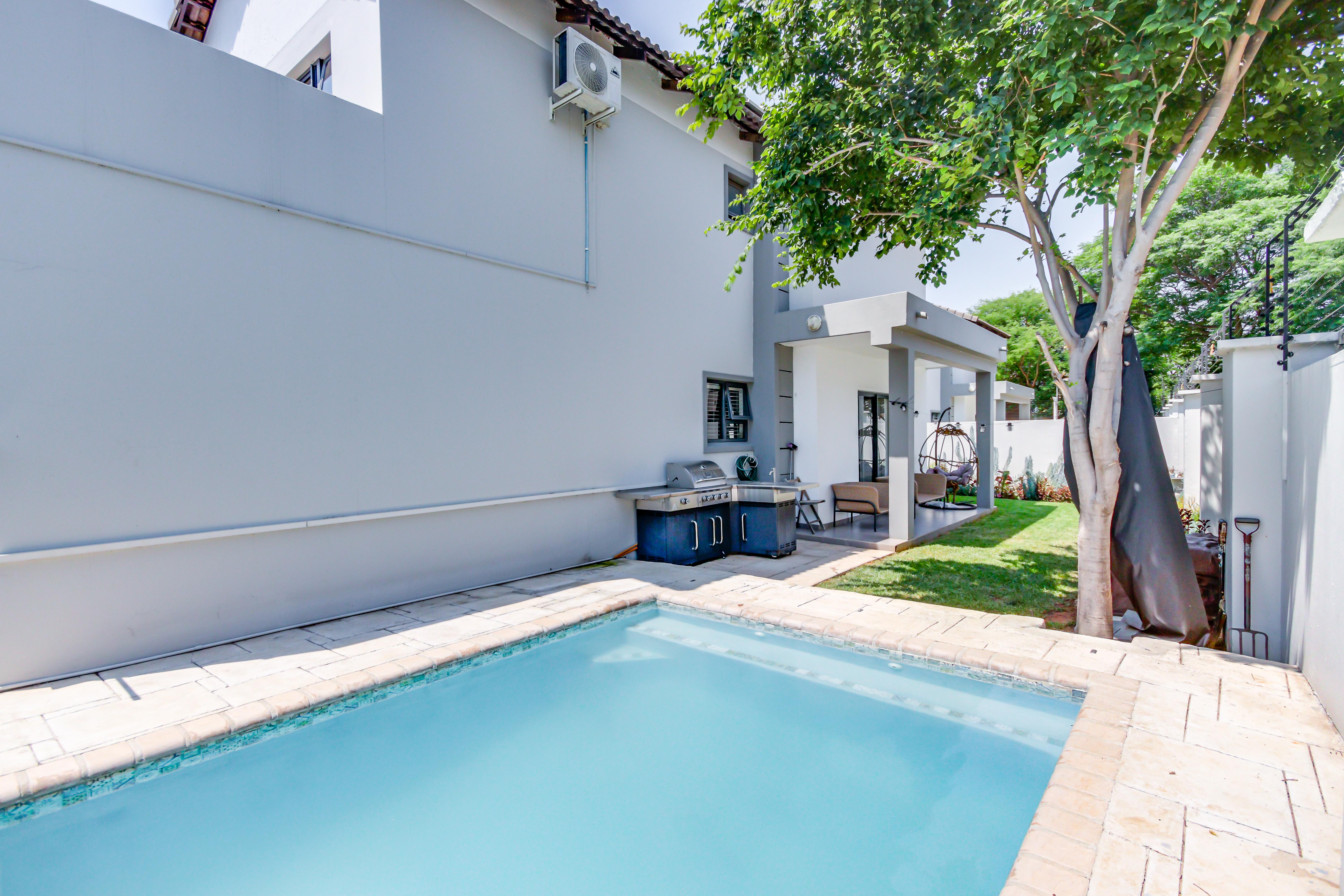 3 Bedroom Property for Sale in Broadacres Gauteng