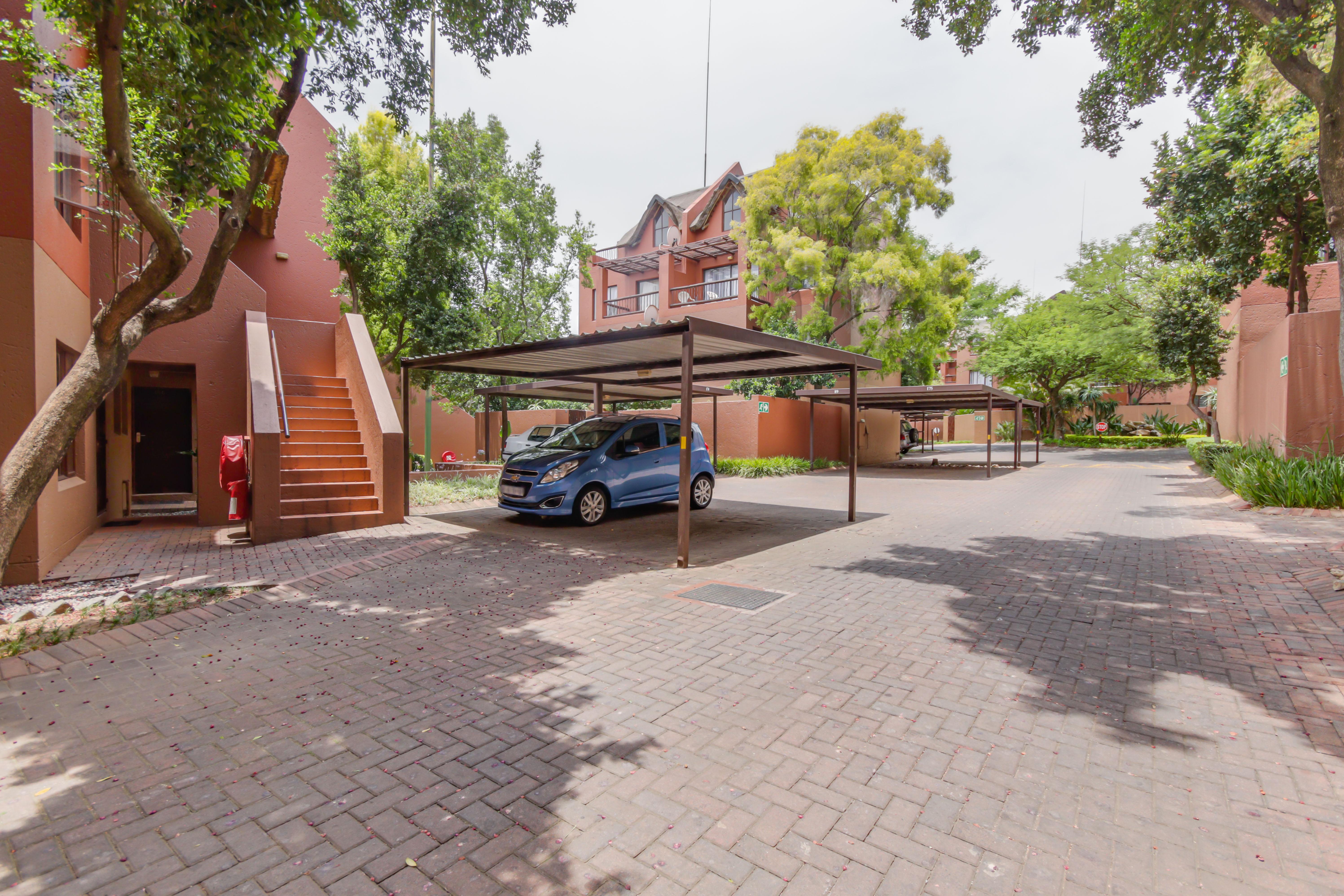 2 Bedroom Property for Sale in Magaliessig Gauteng