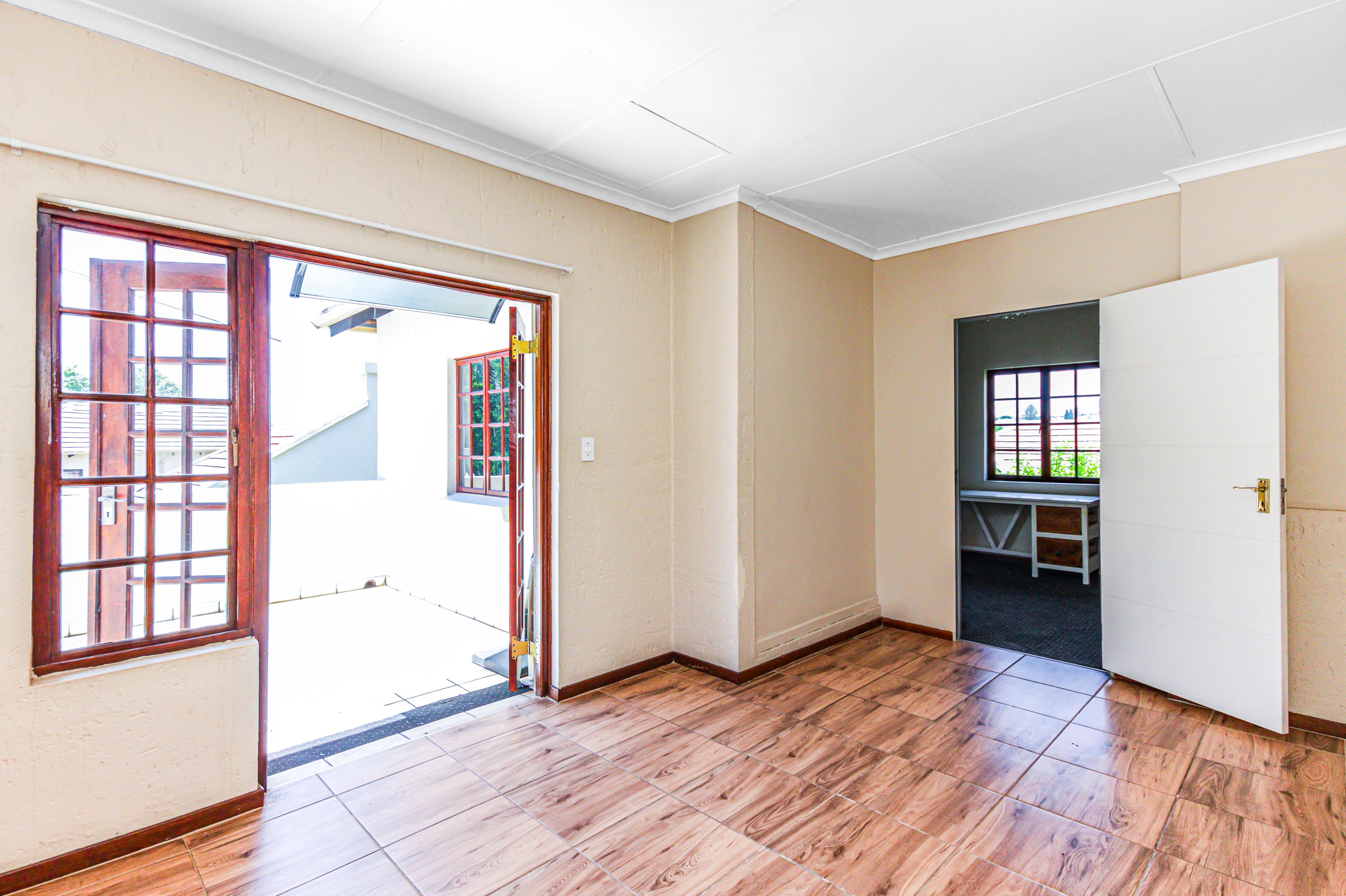 3 Bedroom Property for Sale in Lonehill Gauteng