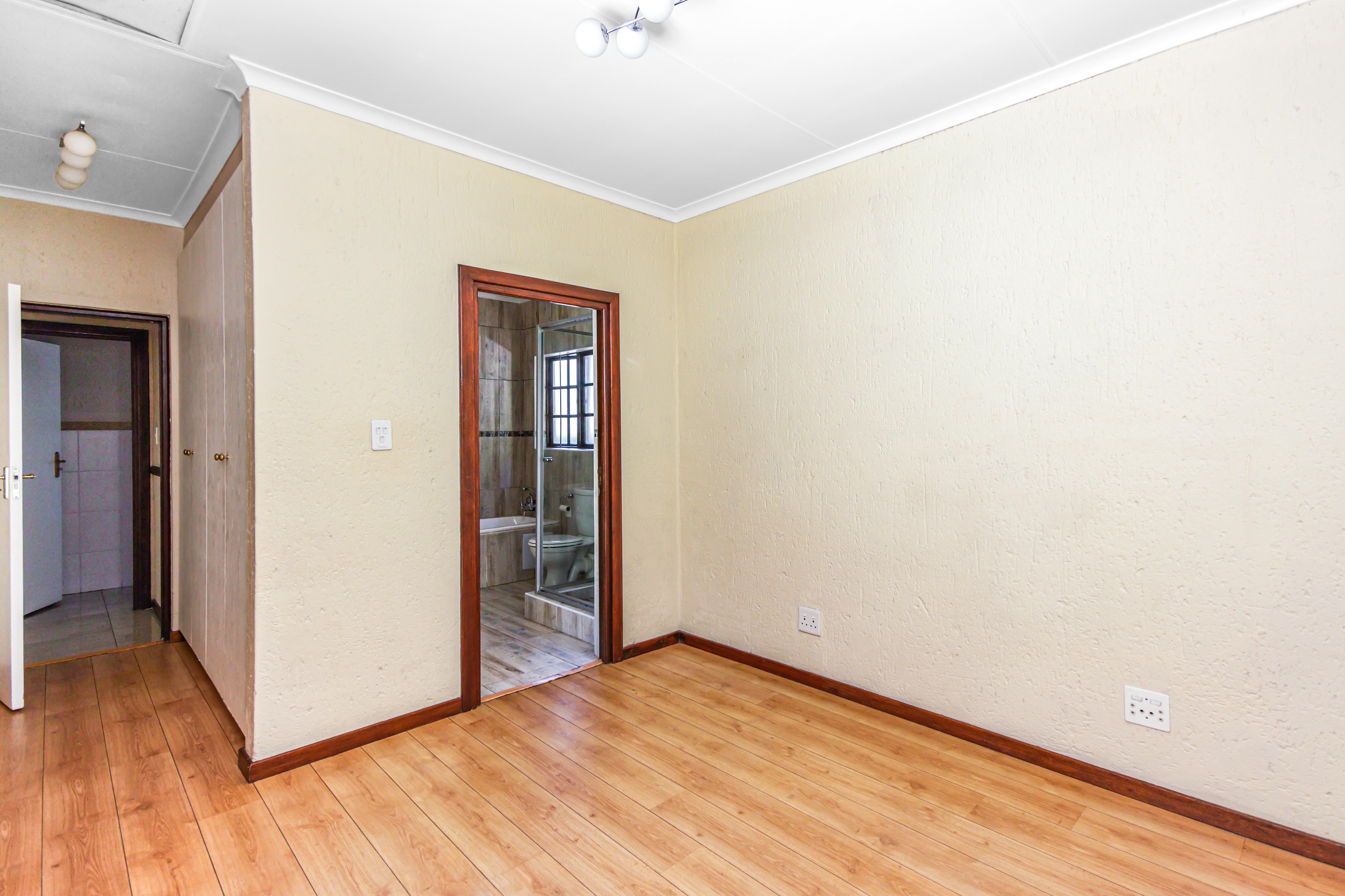 3 Bedroom Property for Sale in Lonehill Gauteng