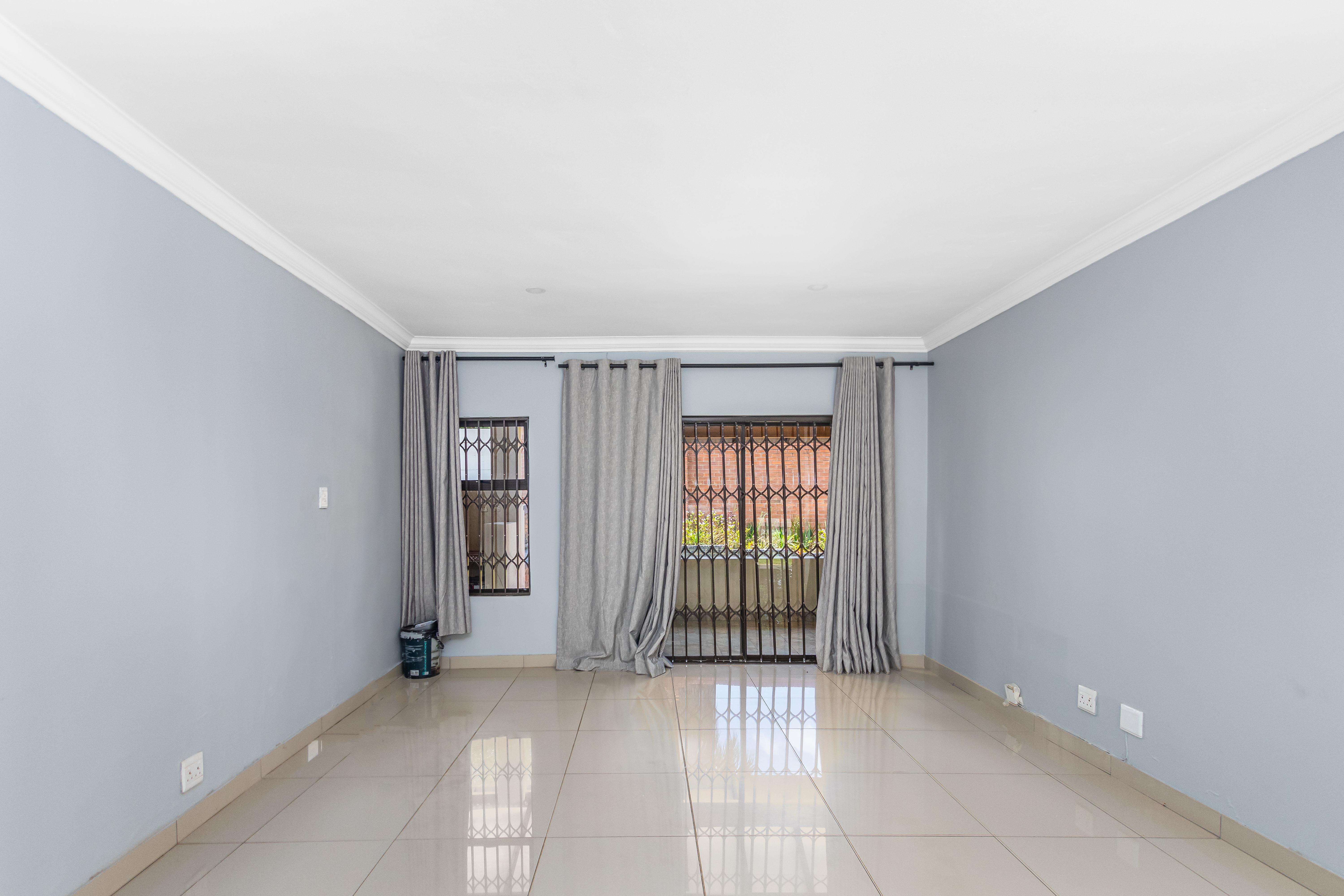 5 Bedroom Property for Sale in Vorna Valley Gauteng
