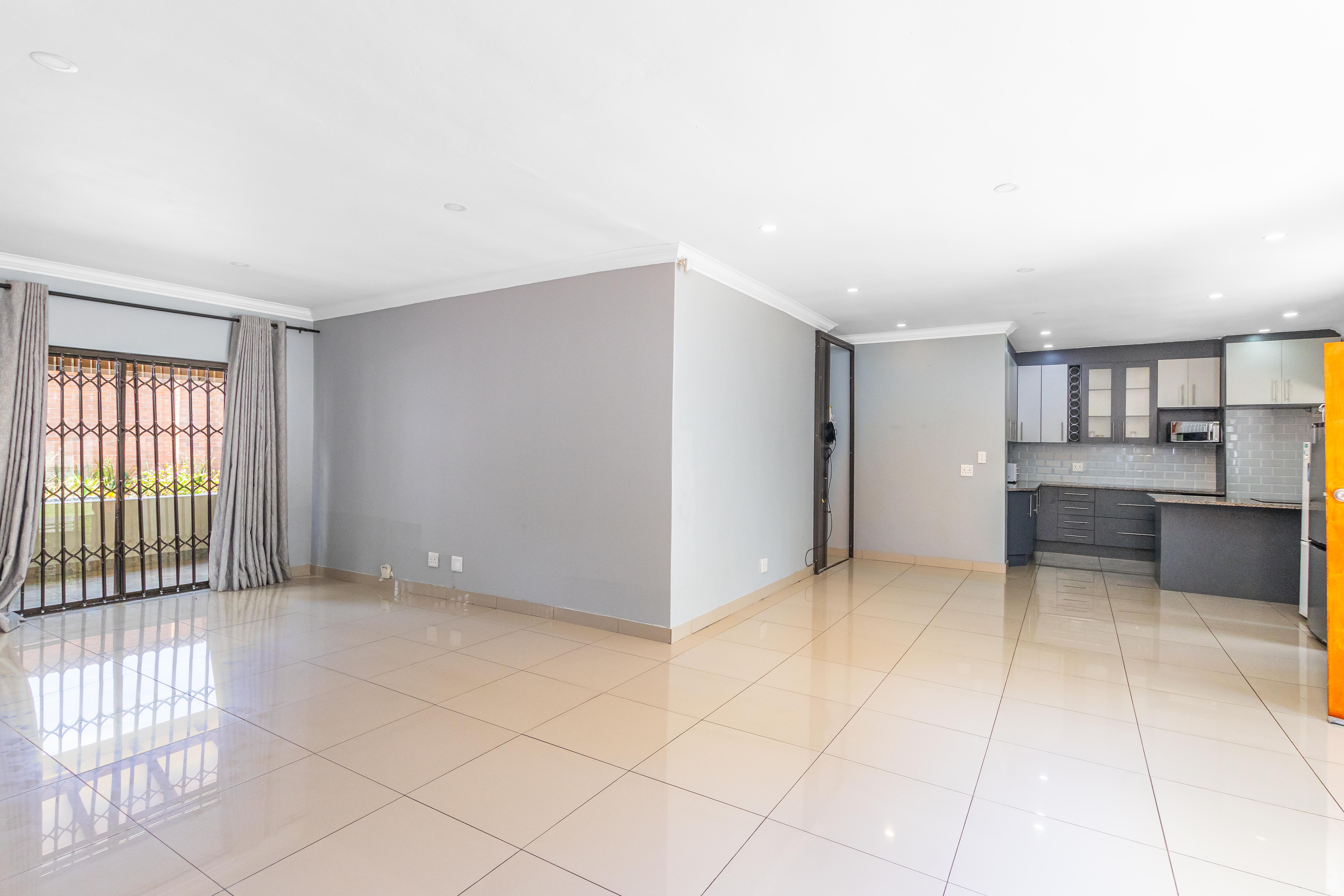 5 Bedroom Property for Sale in Vorna Valley Gauteng