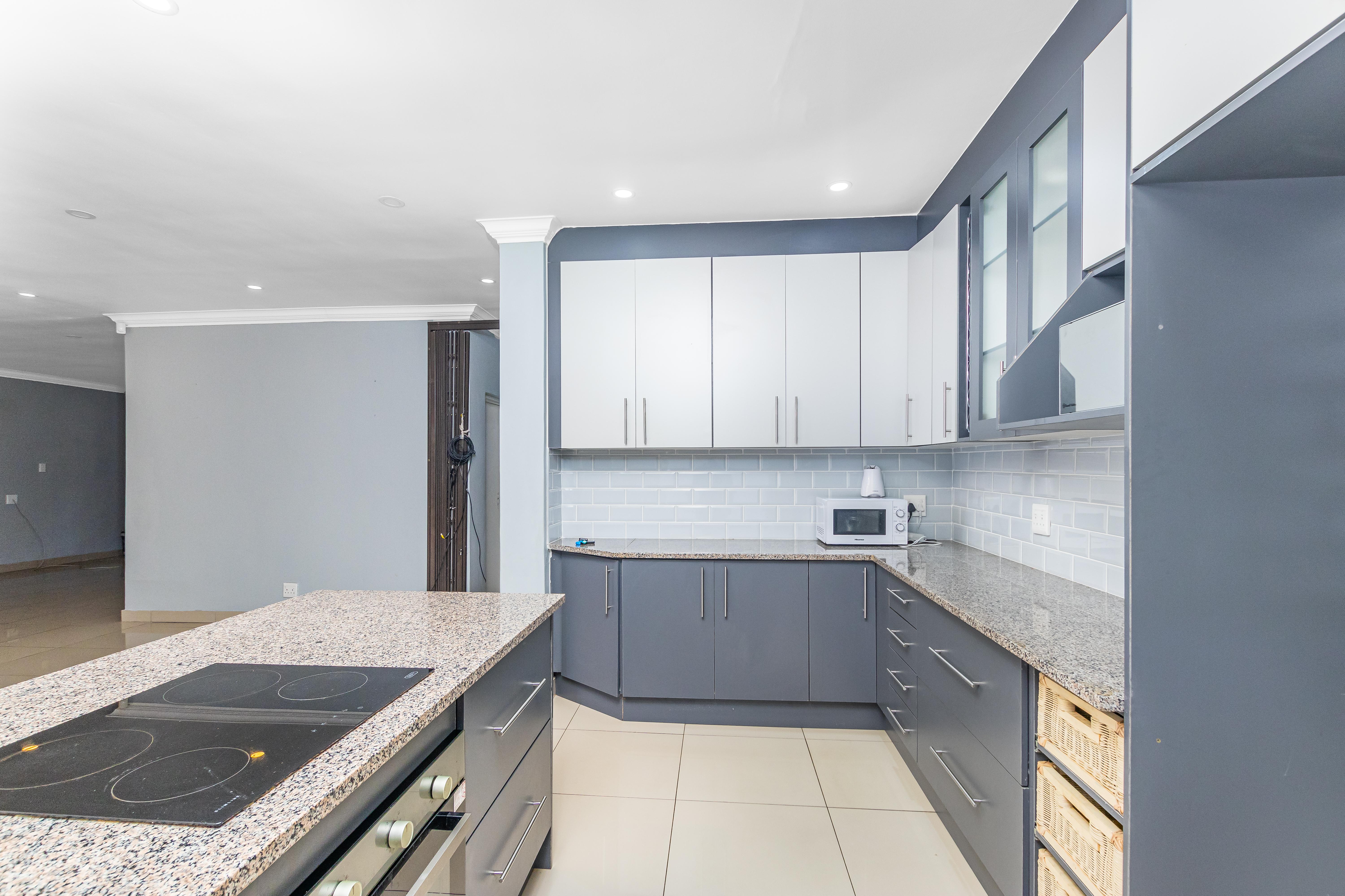 5 Bedroom Property for Sale in Vorna Valley Gauteng