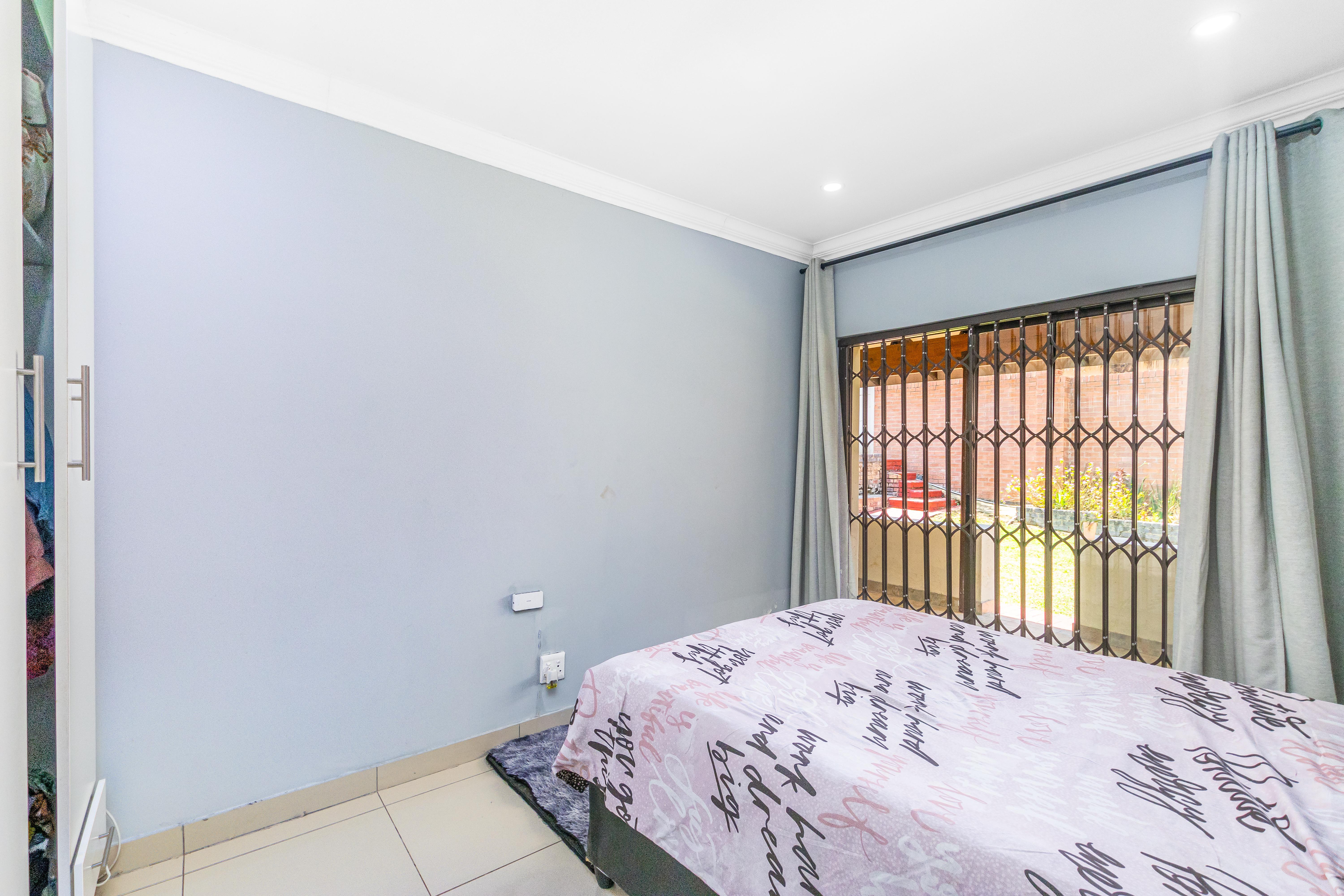 5 Bedroom Property for Sale in Vorna Valley Gauteng