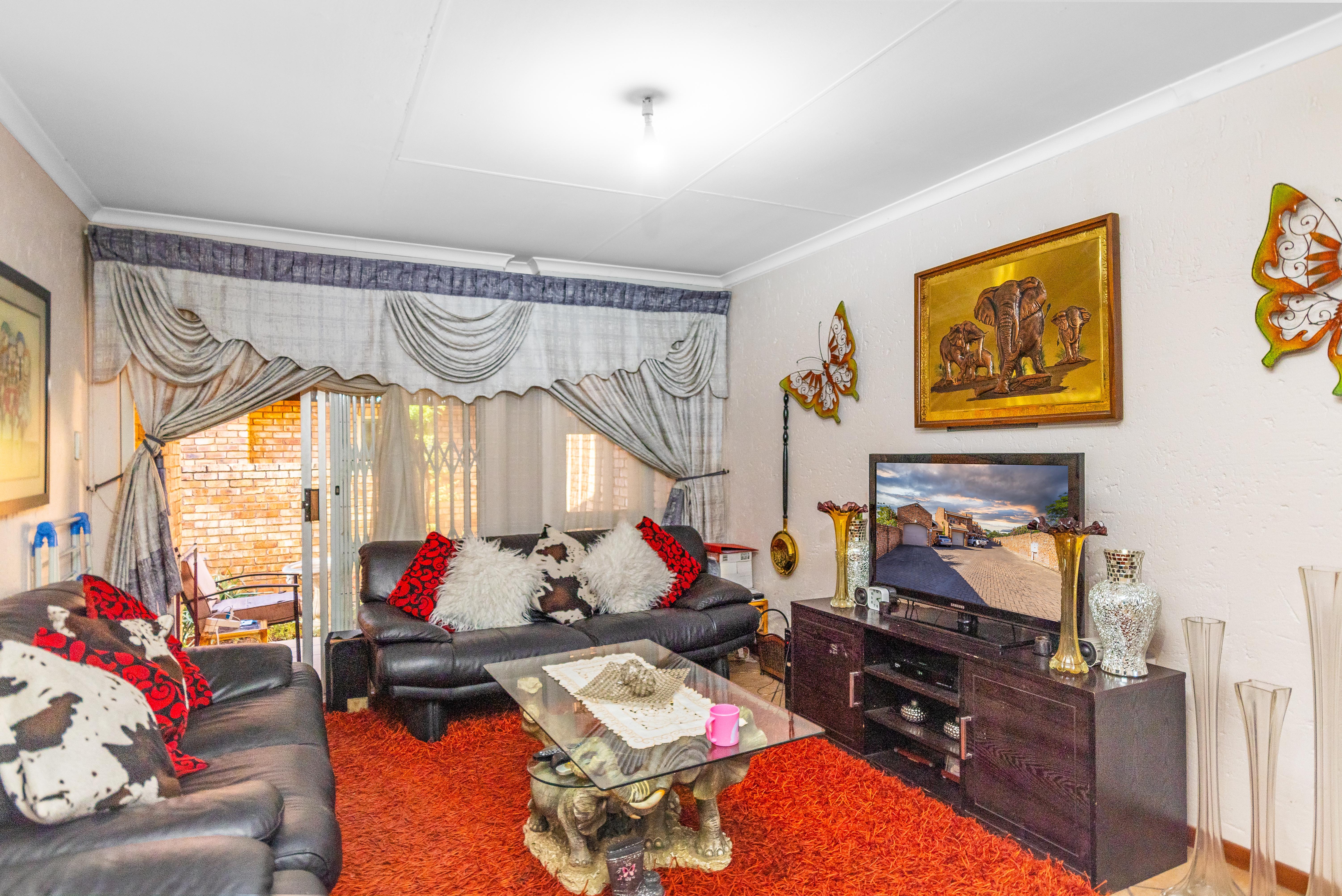 2 Bedroom Property for Sale in Halfway Gardens Gauteng