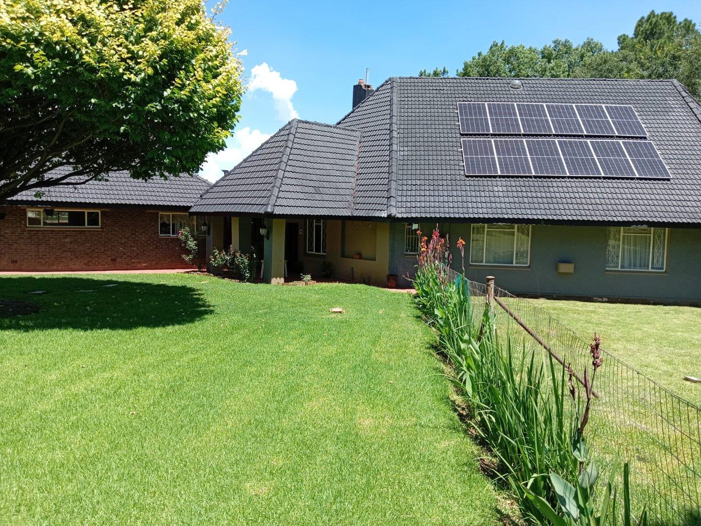 5 Bedroom Property for Sale in Kookrus Gauteng