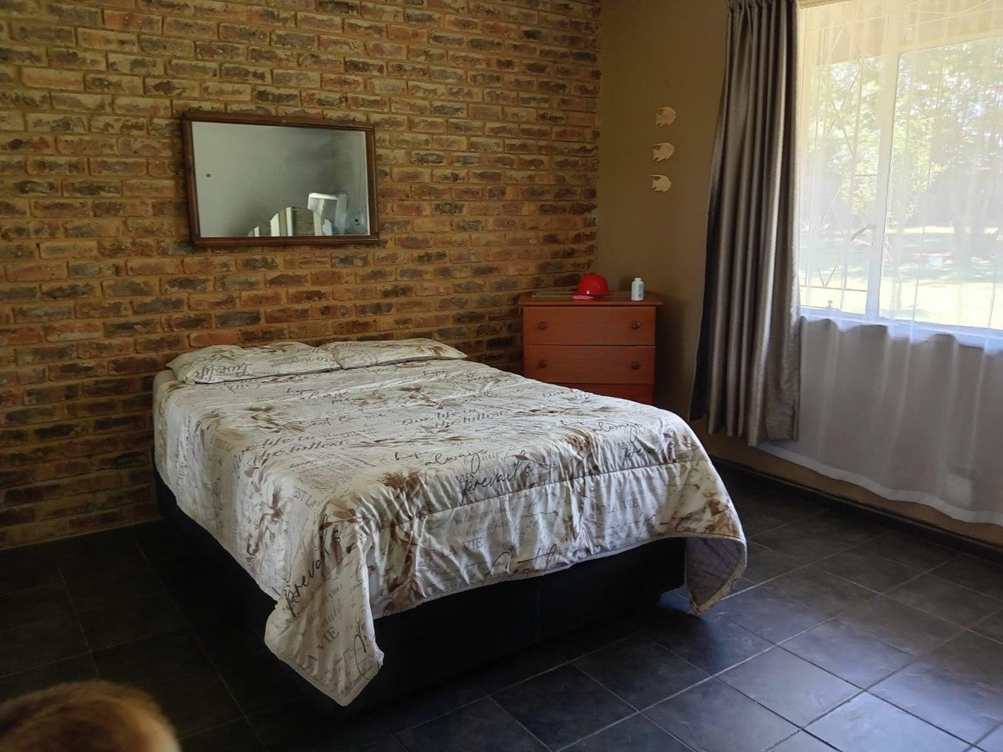 5 Bedroom Property for Sale in Kookrus Gauteng