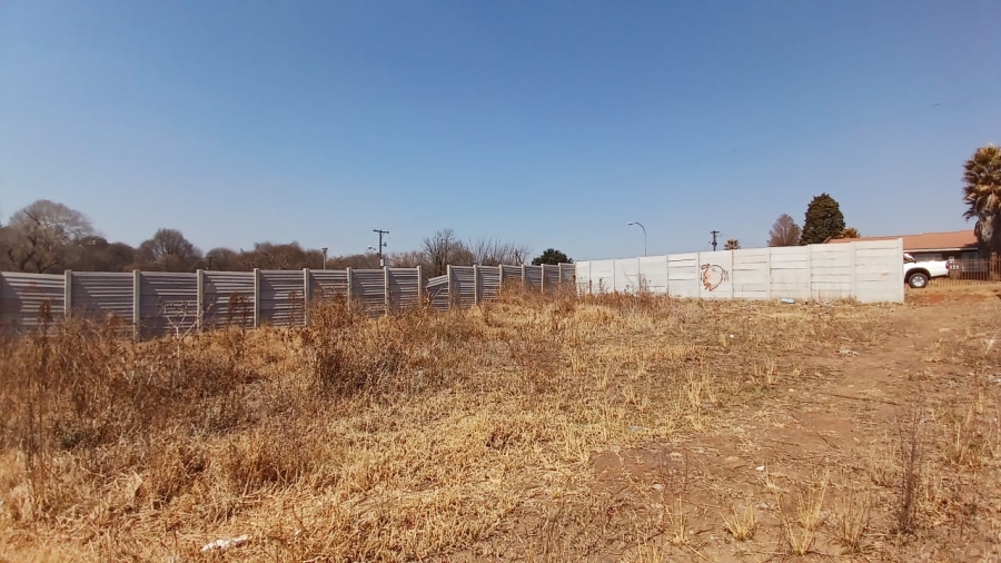 0 Bedroom Property for Sale in Rothdene Gauteng