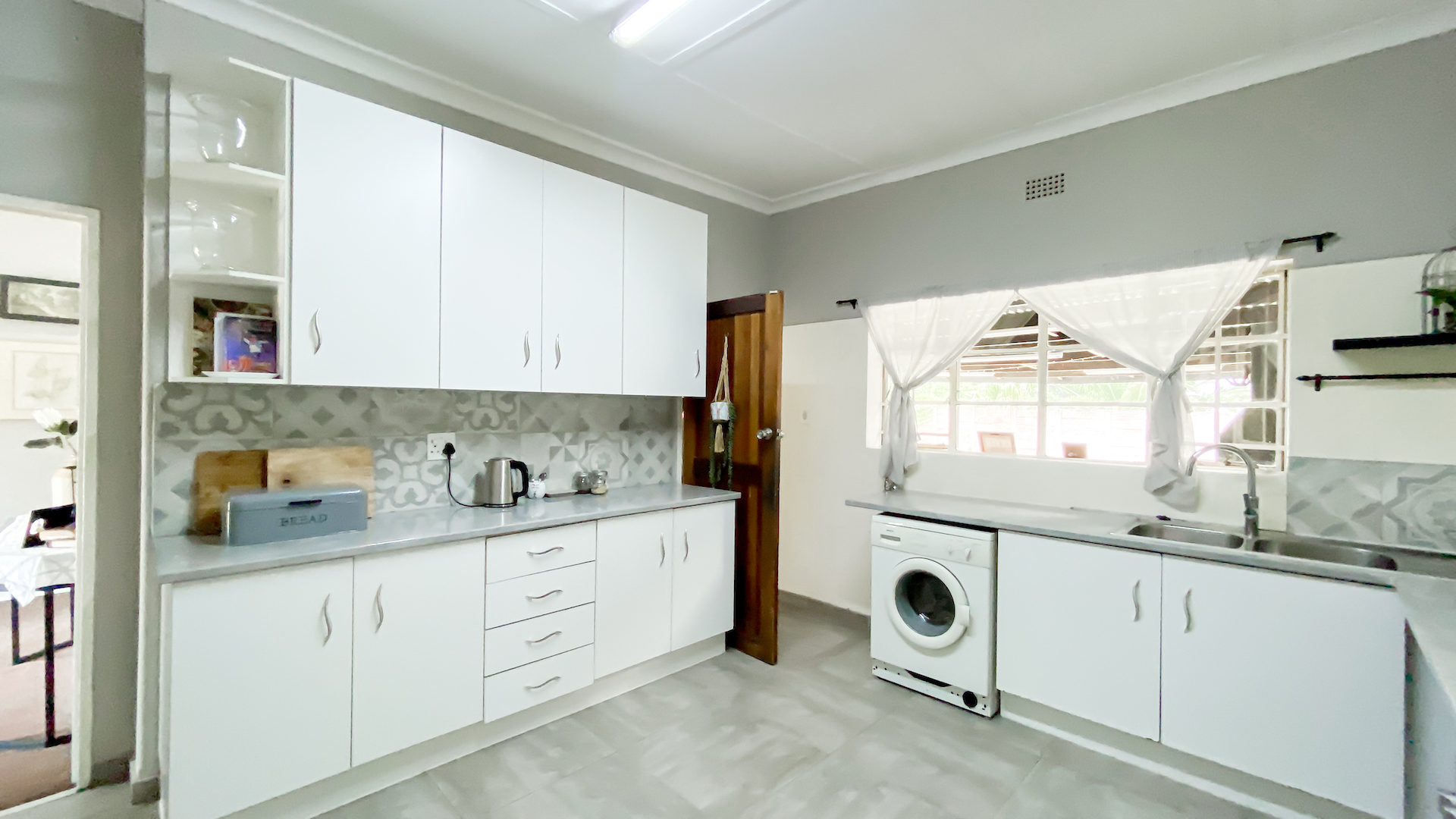 5 Bedroom Property for Sale in Northmead Gauteng