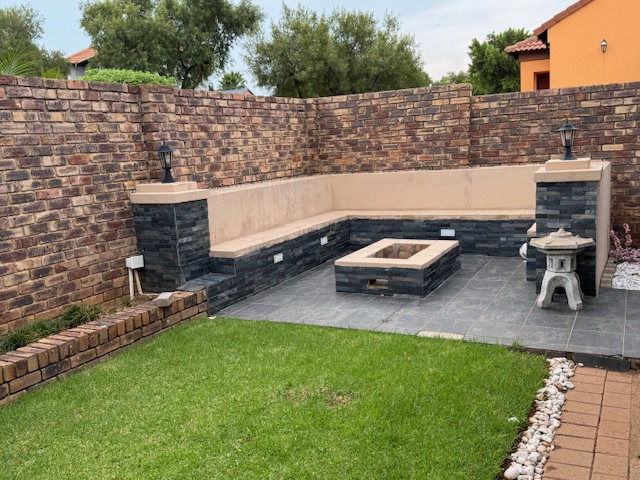 3 Bedroom Property for Sale in Thatchfield Close Gauteng