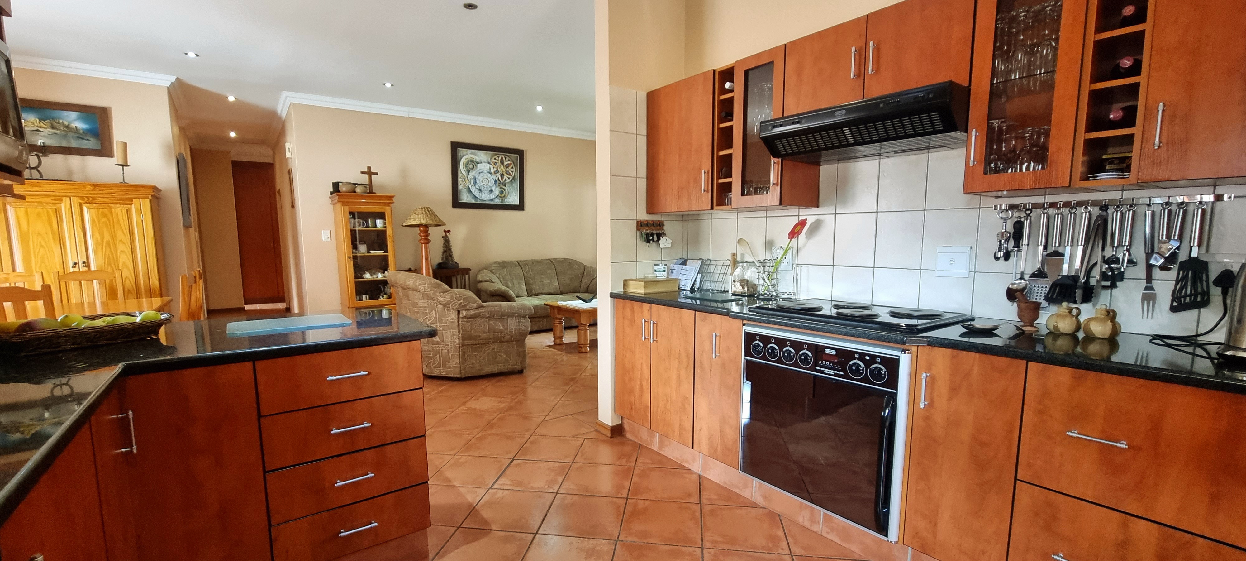 3 Bedroom Property for Sale in Green Acres Estate Gauteng