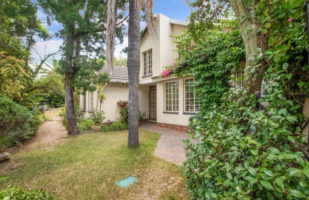 6 Bedroom Property for Sale in Vorna Valley Gauteng