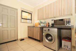 2 Bedroom Property for Sale in Lonehill Gauteng