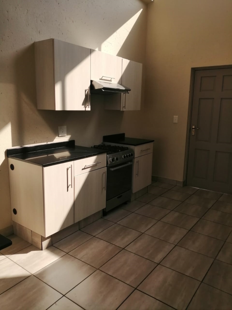 2 Bedroom Property for Sale in Lonehill Gauteng