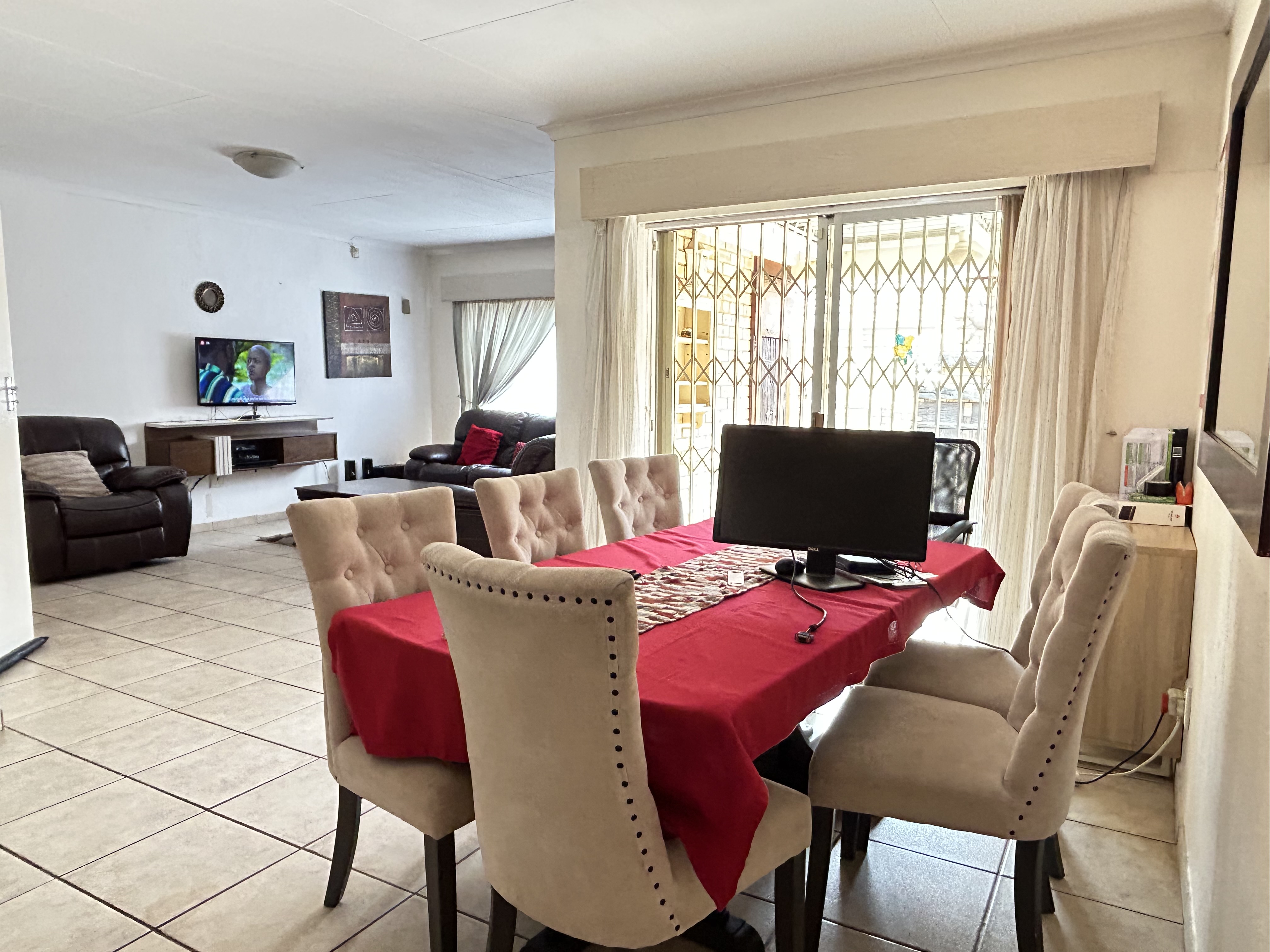 3 Bedroom Property for Sale in Thatchfield Cresent Gauteng