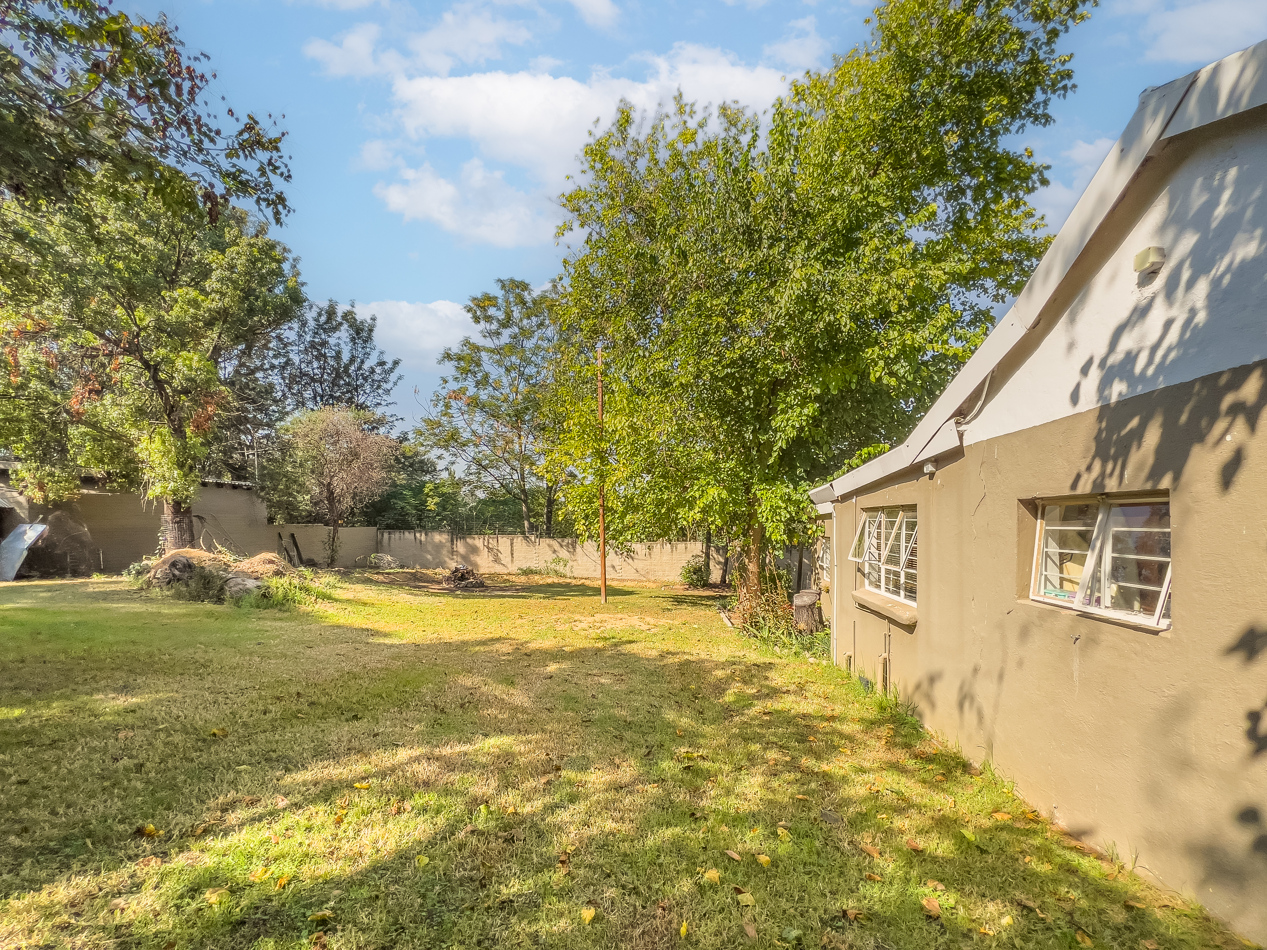 9 Bedroom Property for Sale in Chartwell Gauteng