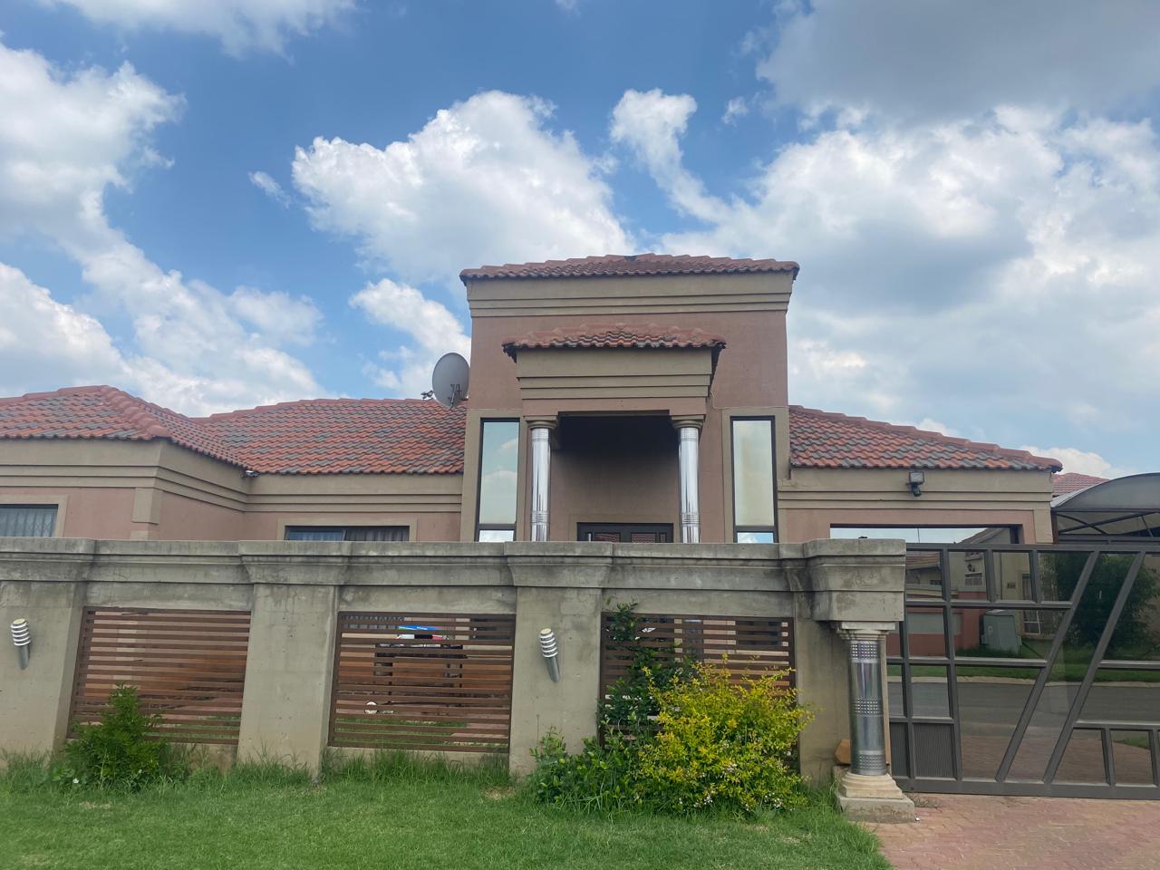 3 Bedroom Property for Sale in Vanderbijlpark CE 4 Gauteng