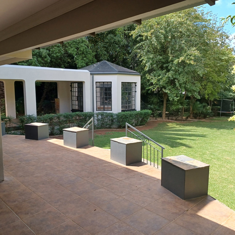 To Let 6 Bedroom Property for Rent in Houghton Estate Gauteng