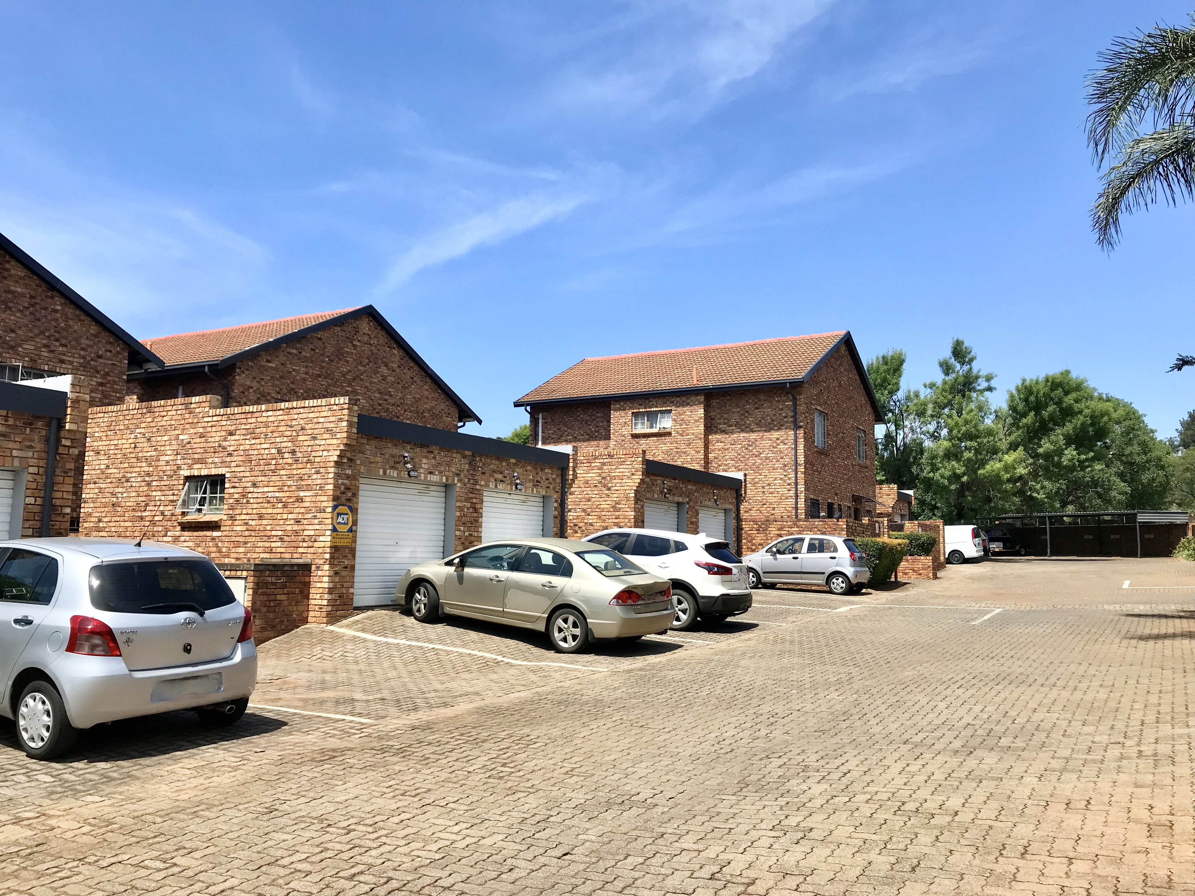 2 Bedroom Property for Sale in Bronberrick Gauteng