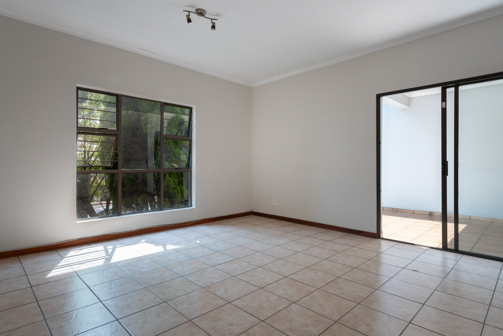 3 Bedroom Property for Sale in Gallo Manor Gauteng