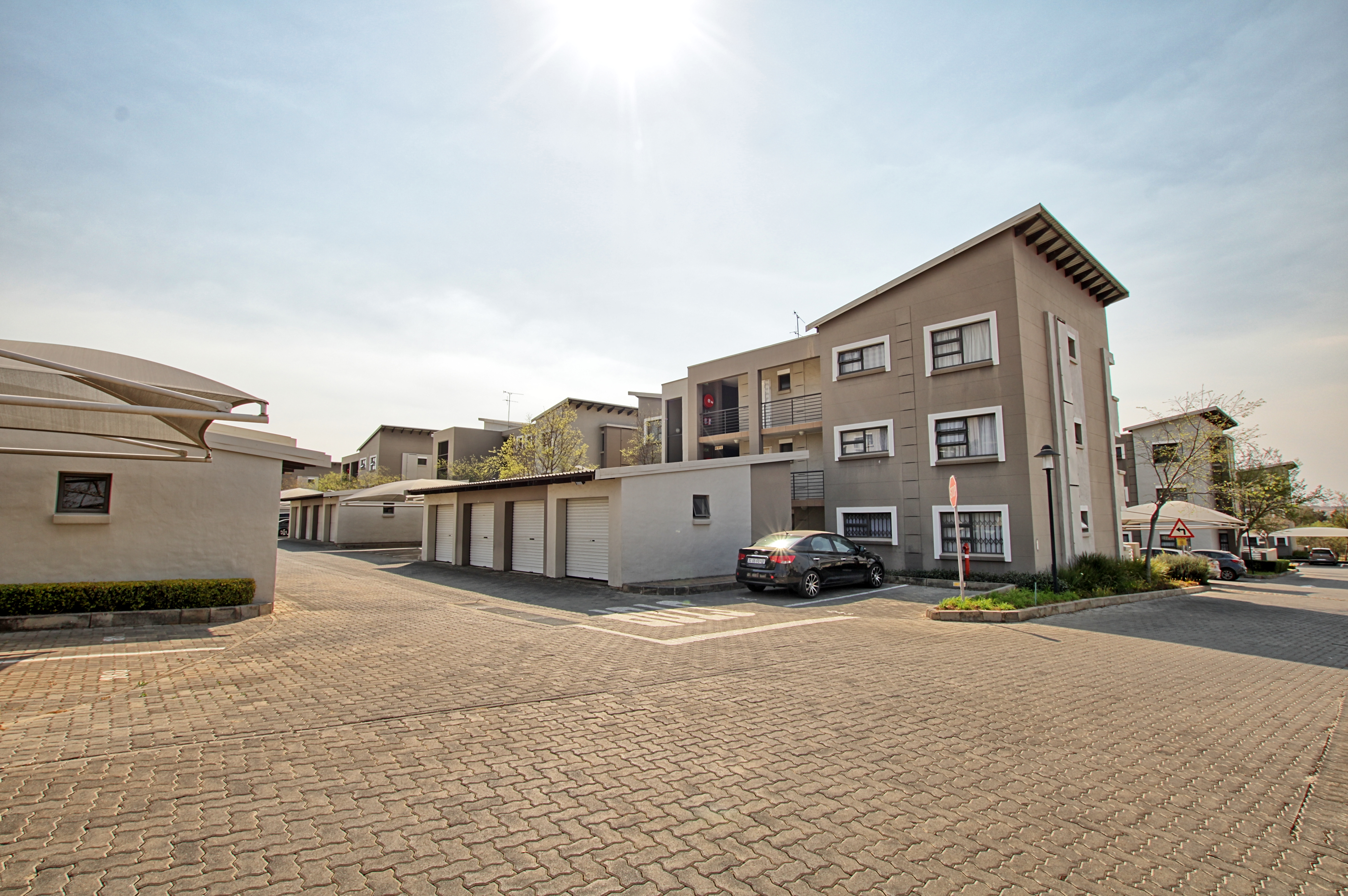 2 Bedroom Property for Sale in Dainfern Gauteng