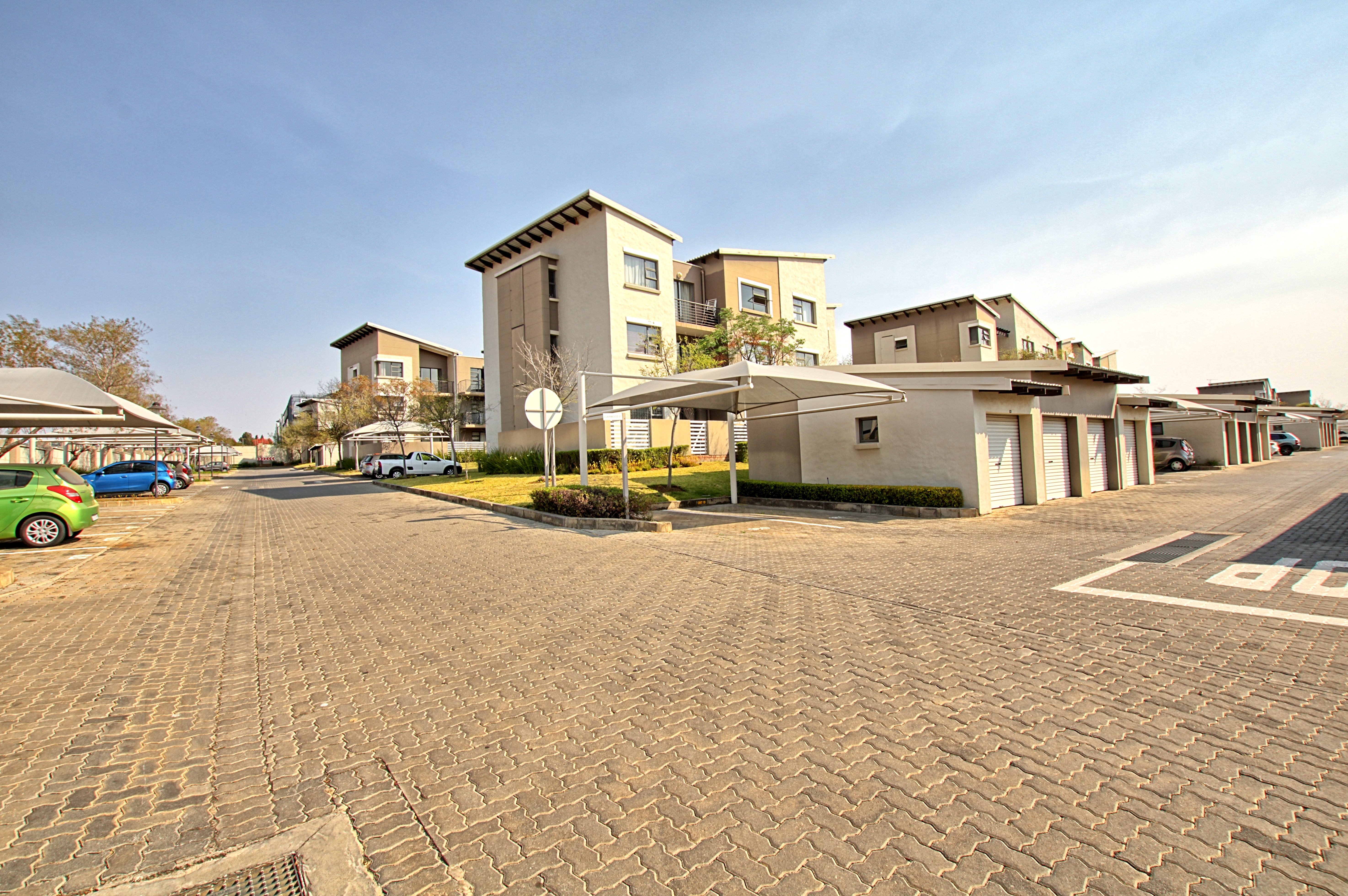 2 Bedroom Property for Sale in Dainfern Gauteng