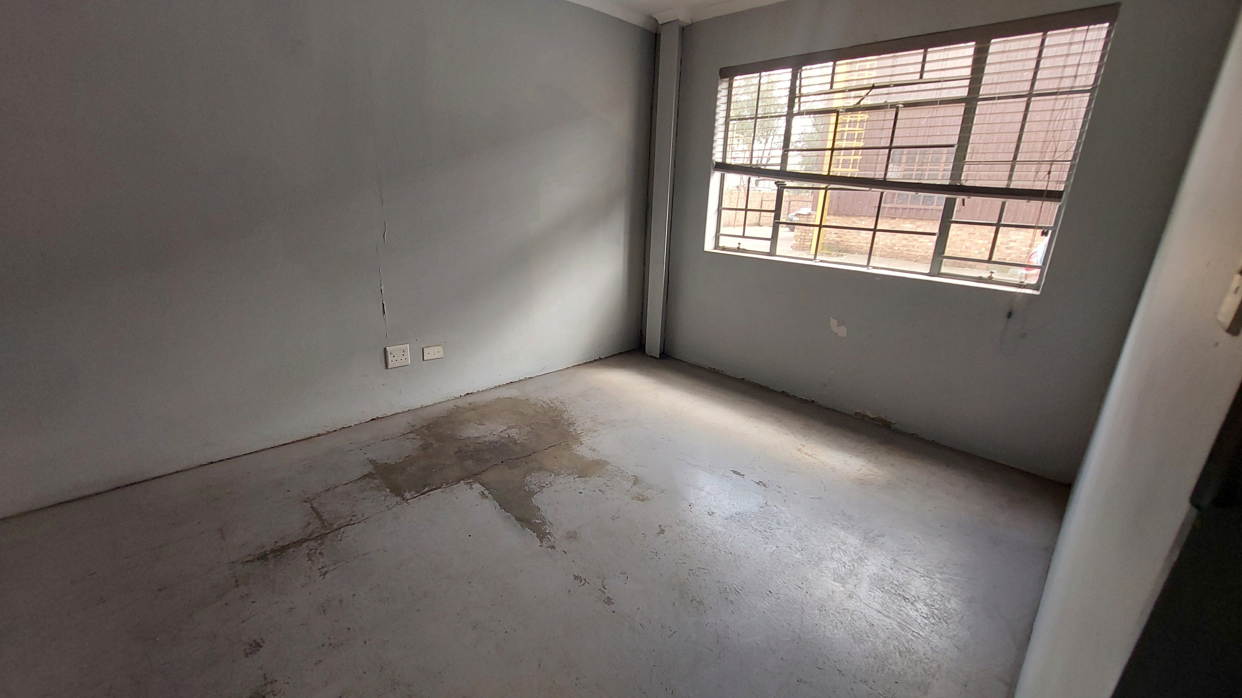 To Let commercial Property for Rent in Anderbolt Gauteng