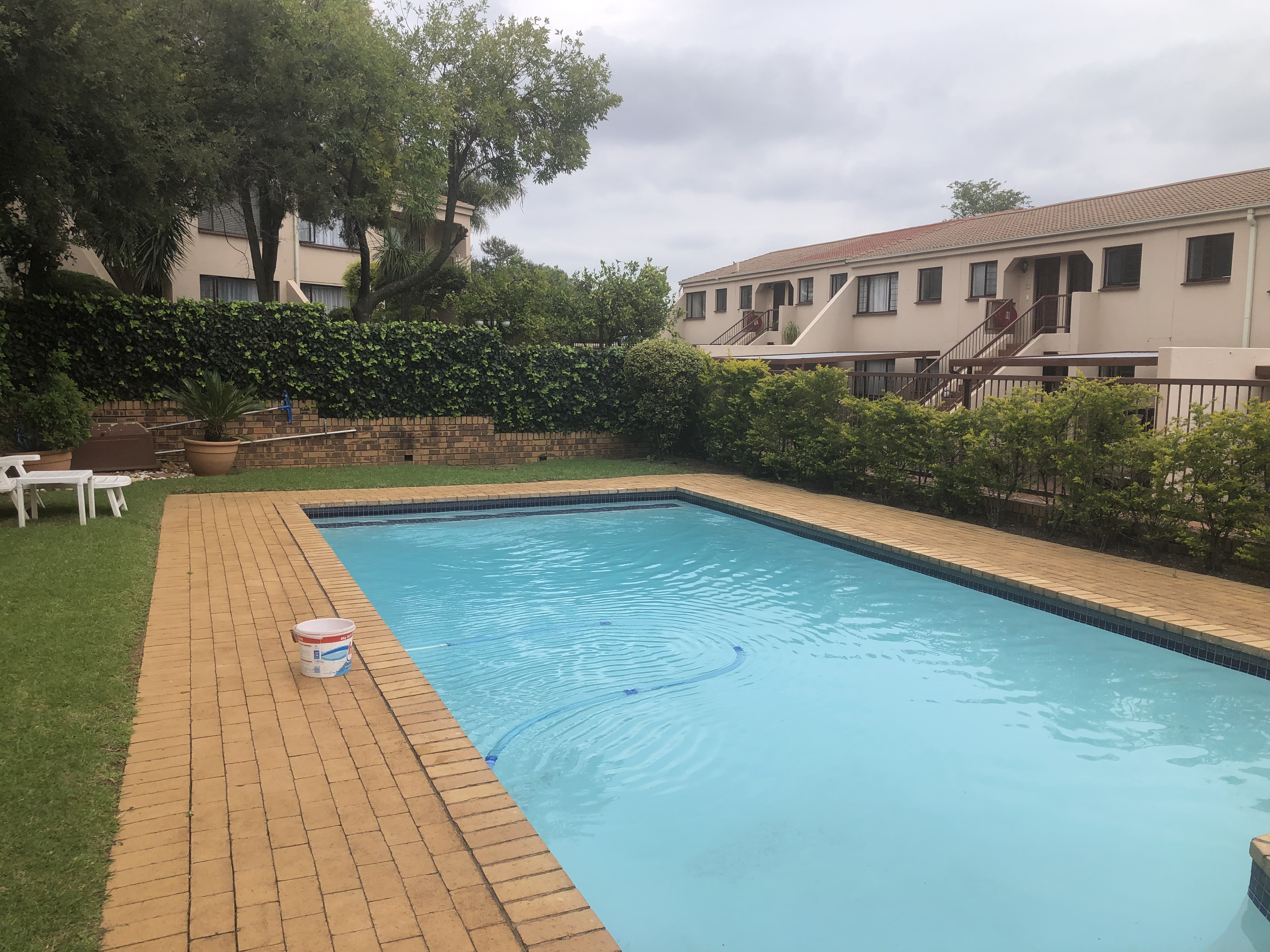2 Bedroom Property for Sale in Sunninghill Gauteng