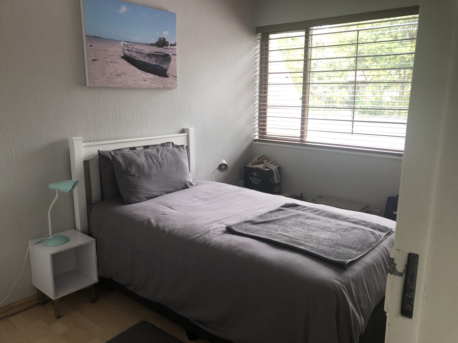 2 Bedroom Property for Sale in Sunninghill Gauteng