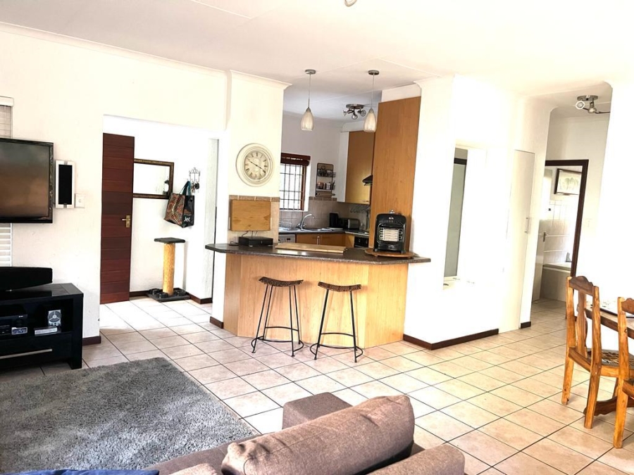 2 Bedroom Property for Sale in Sunninghill Gauteng