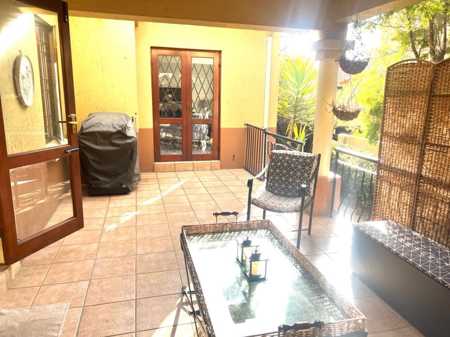 2 Bedroom Property for Sale in Sunninghill Gauteng