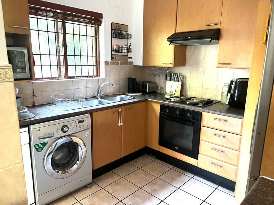 2 Bedroom Property for Sale in Sunninghill Gauteng