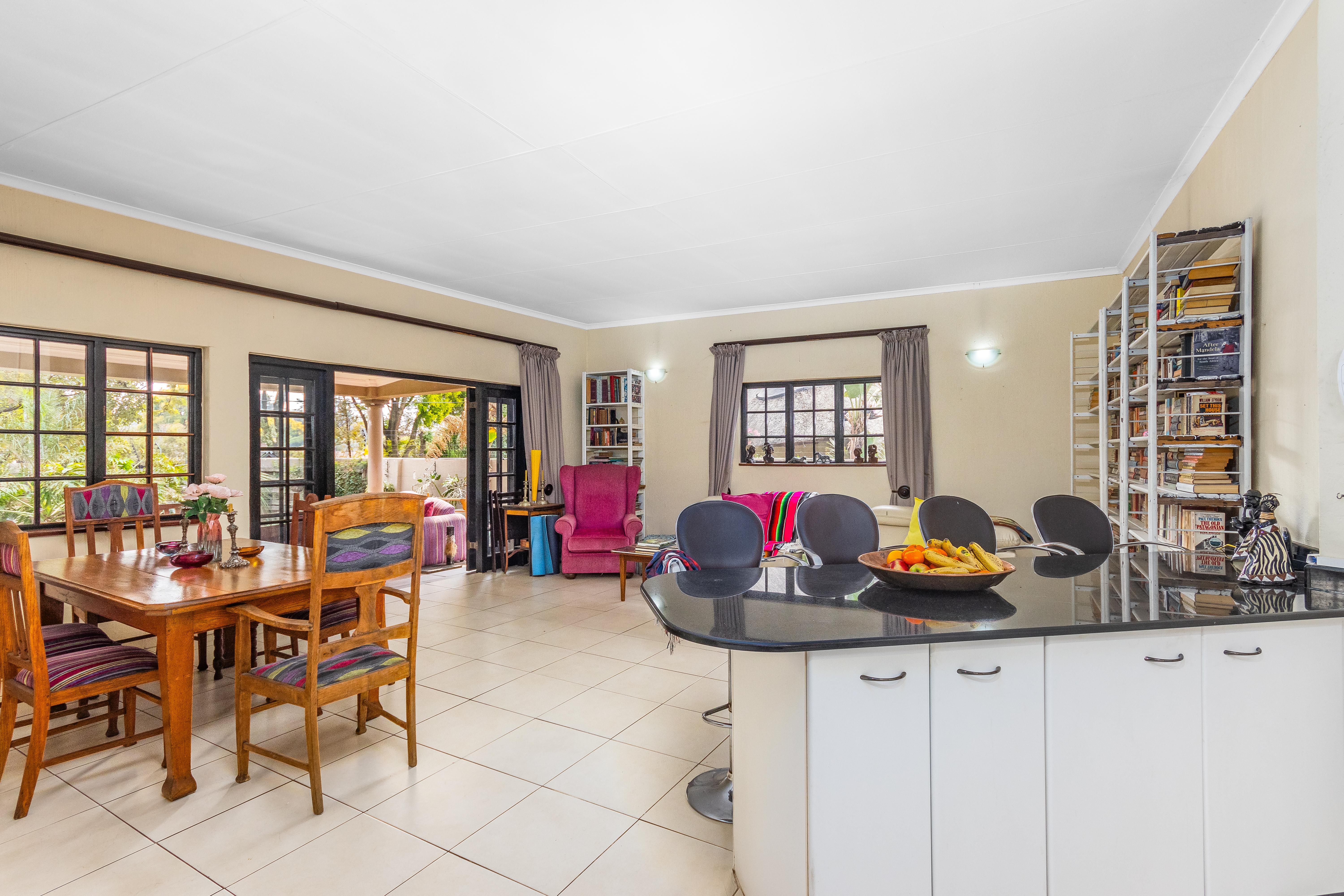 4 Bedroom Property for Sale in Lonehill Gauteng