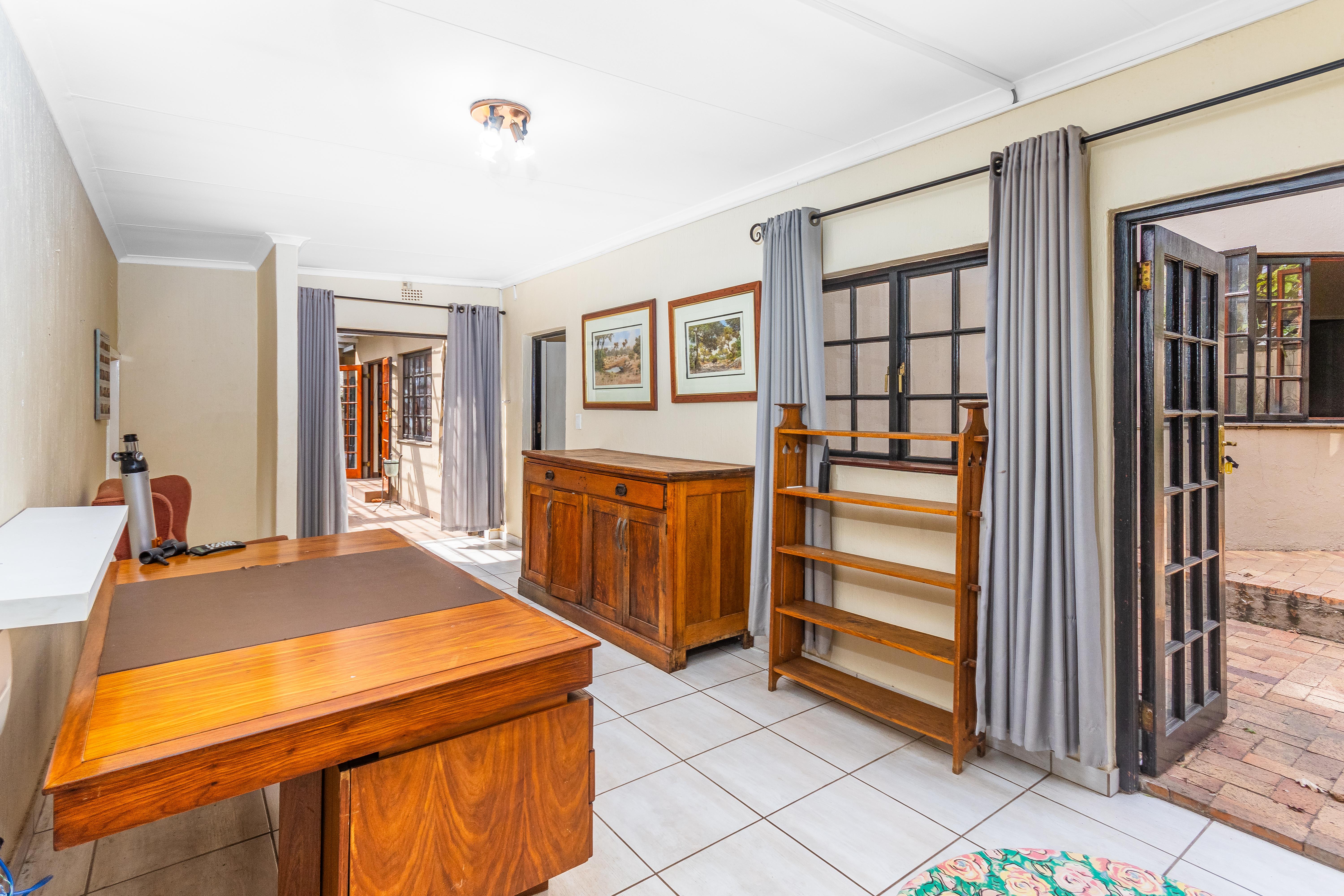 4 Bedroom Property for Sale in Lonehill Gauteng