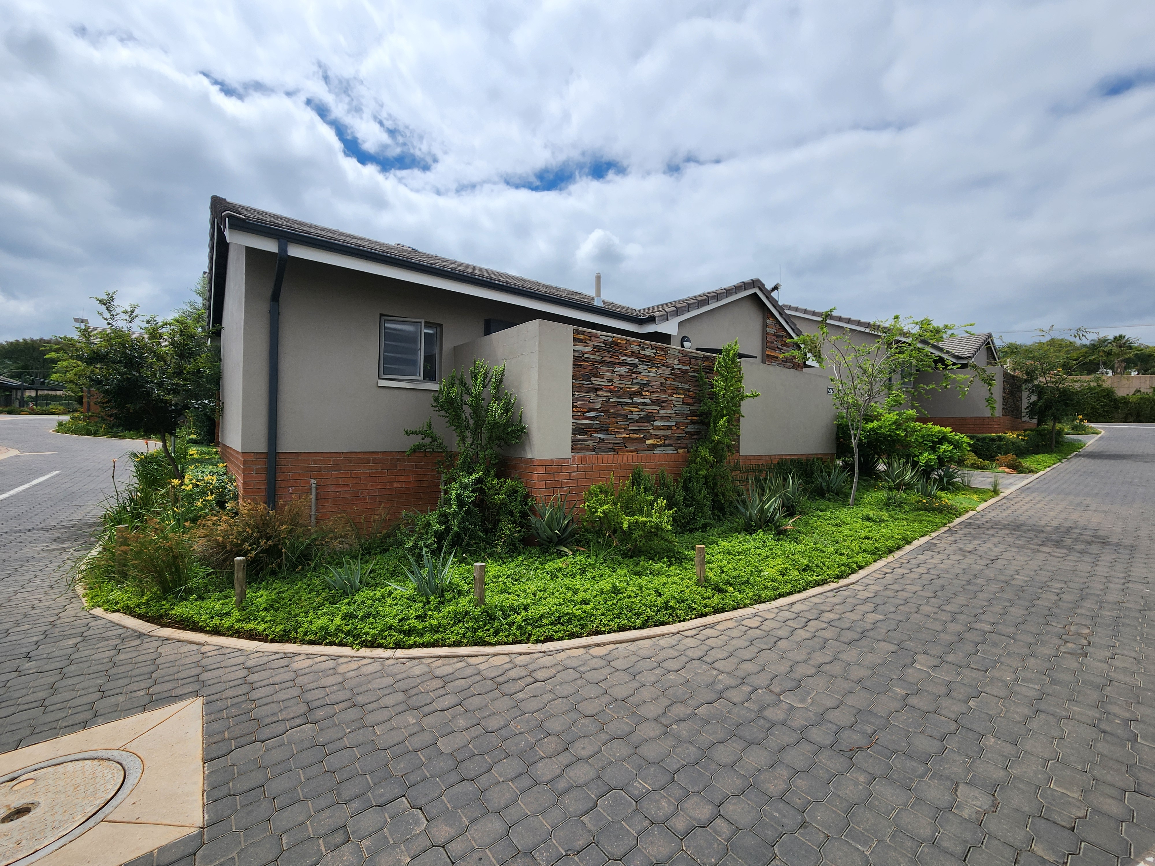 2 Bedroom Property for Sale in Waterkloof Ridge Gauteng