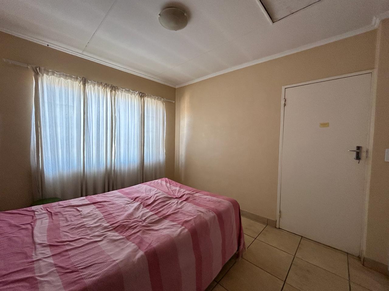 To Let 1 Bedroom Property for Rent in Andeon Gauteng
