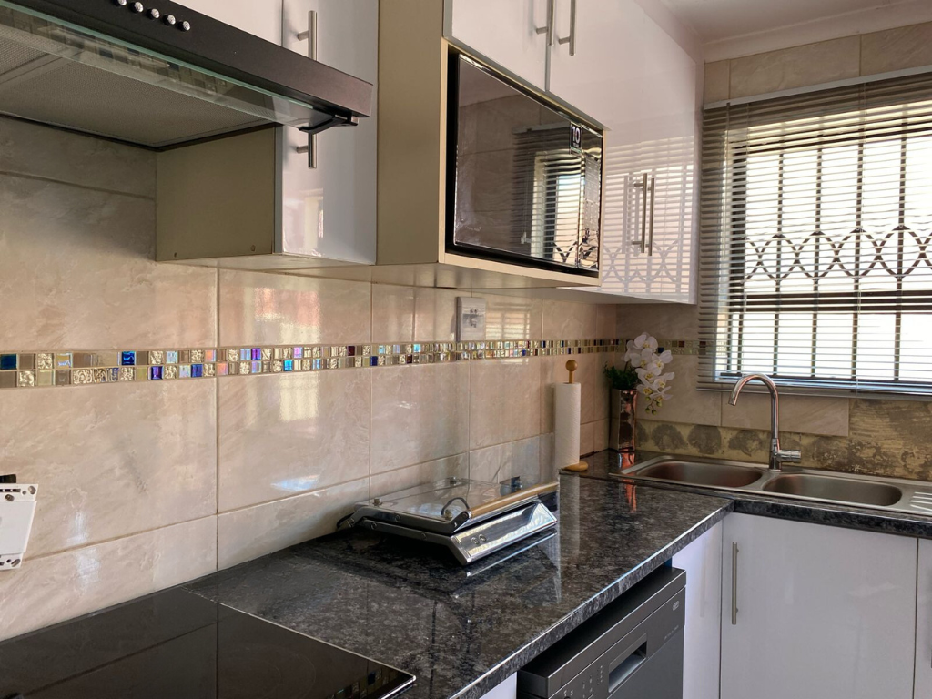 3 Bedroom Property for Sale in Golden Gardens Gauteng