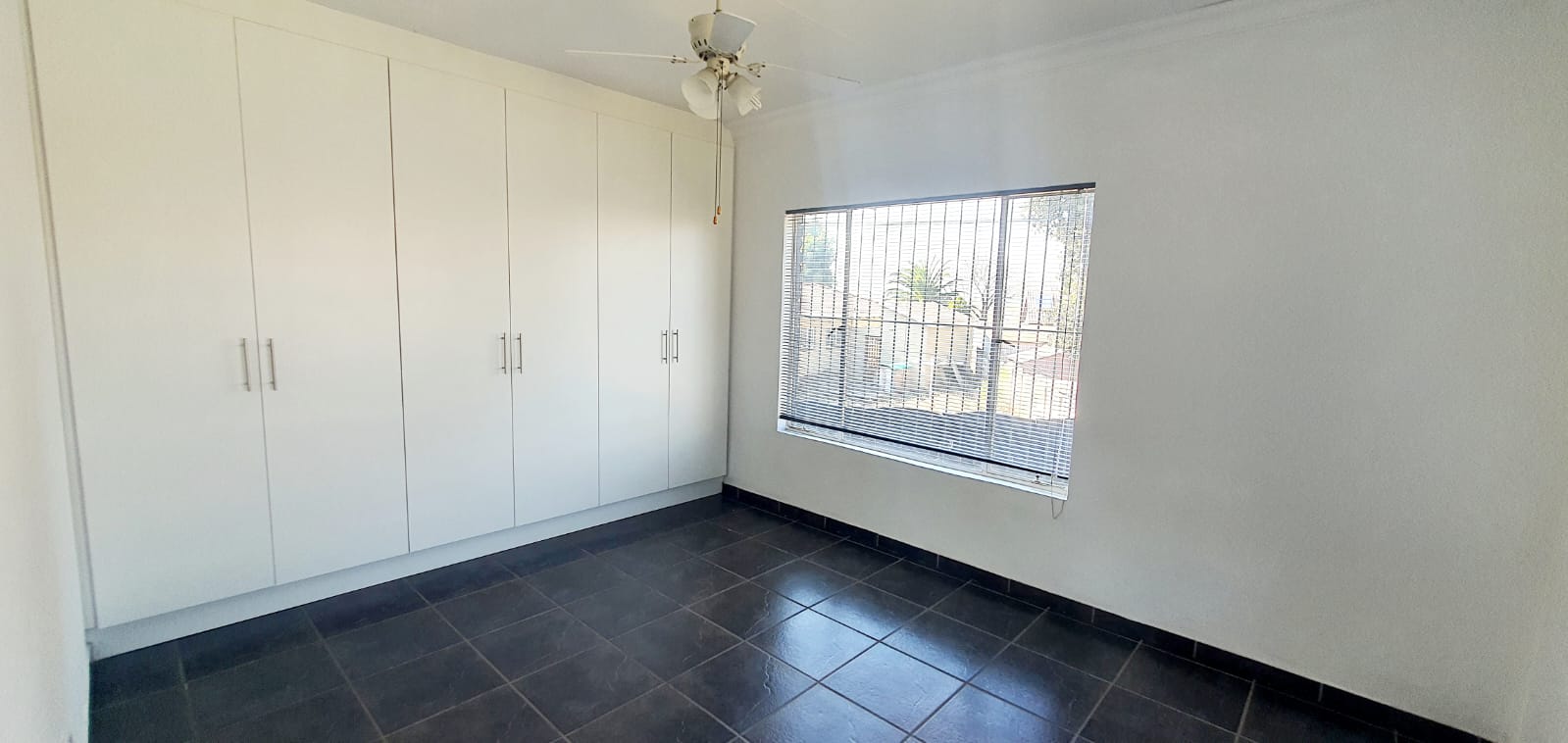 To Let 2 Bedroom Property for Rent in Golf Park Gauteng