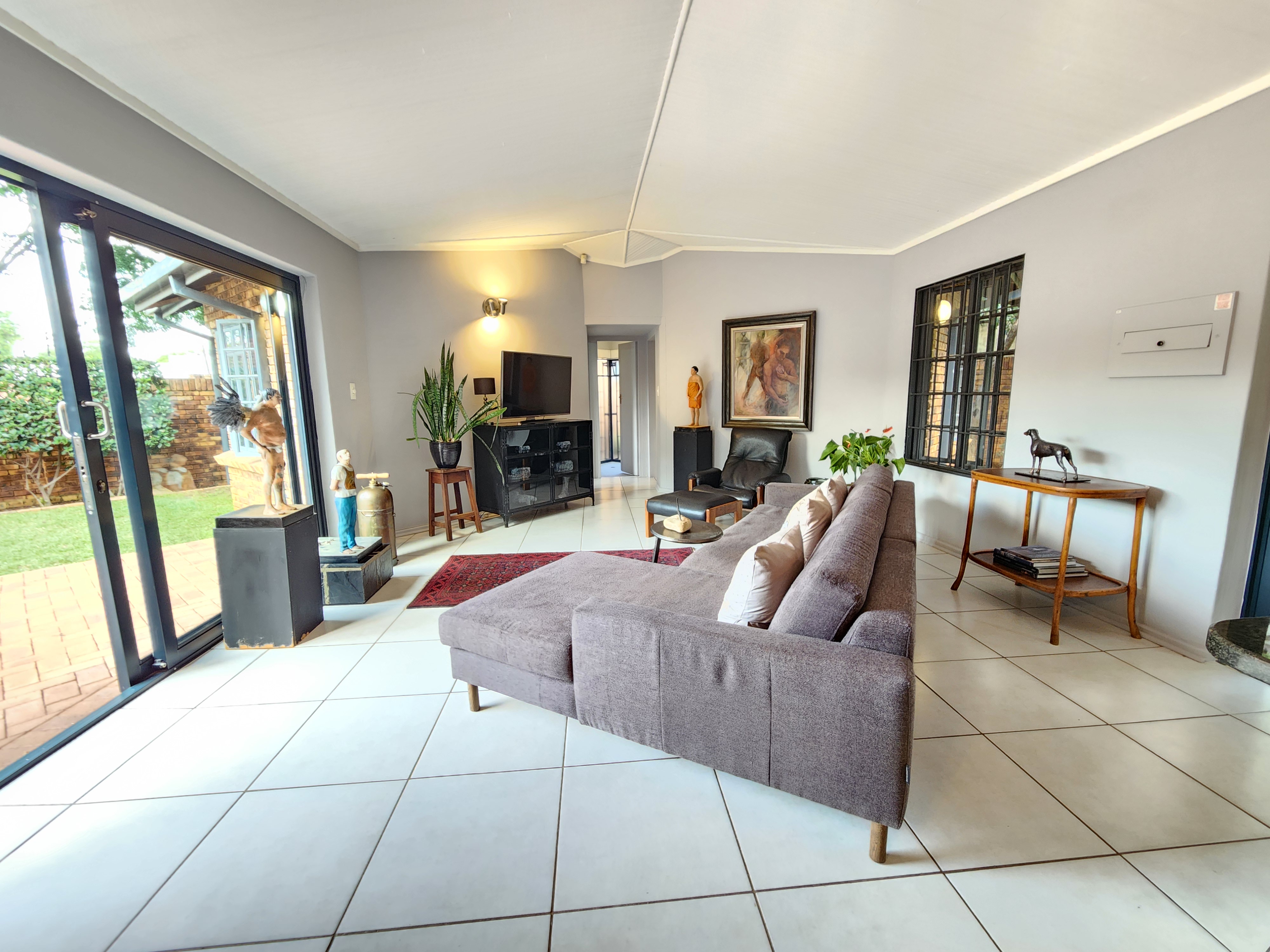 3 Bedroom Property for Sale in Waterkloof Gauteng