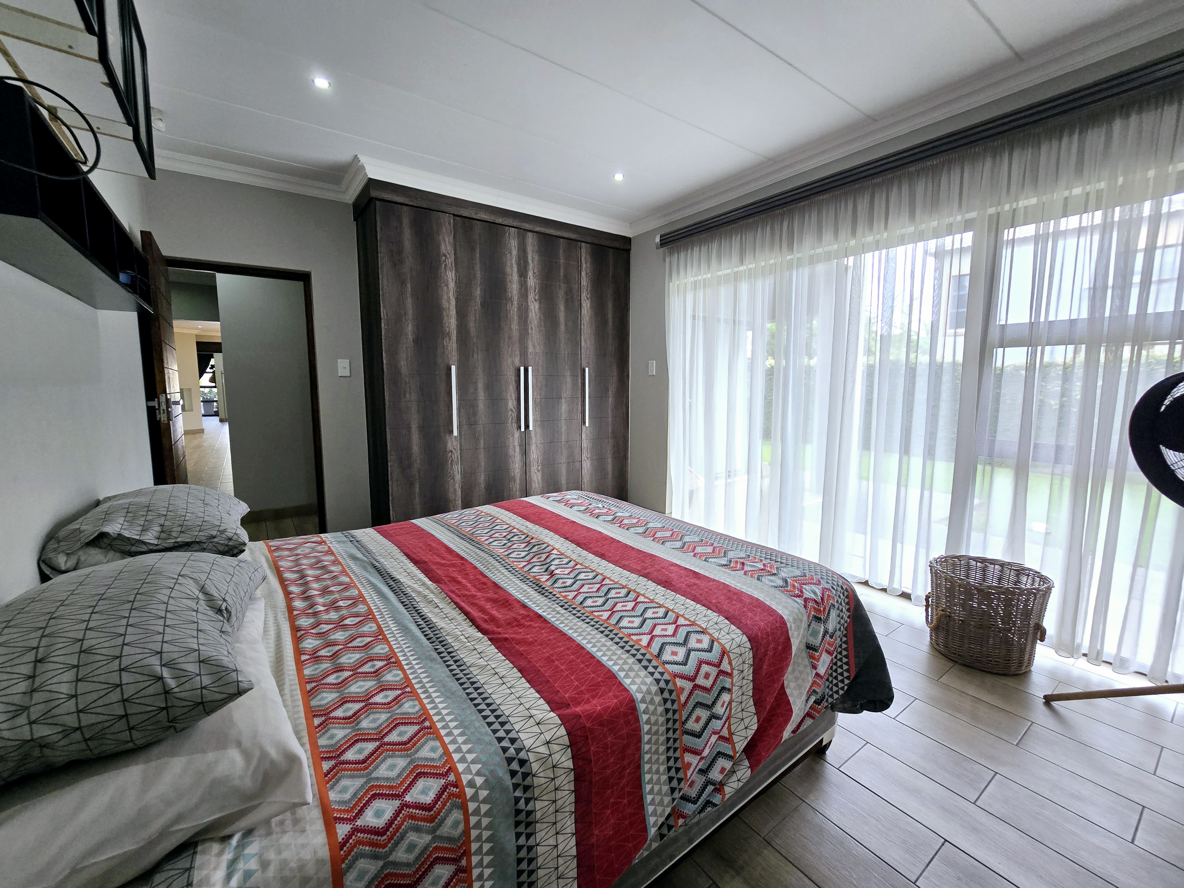 5 Bedroom Property for Sale in Zambezi Country Estate Gauteng