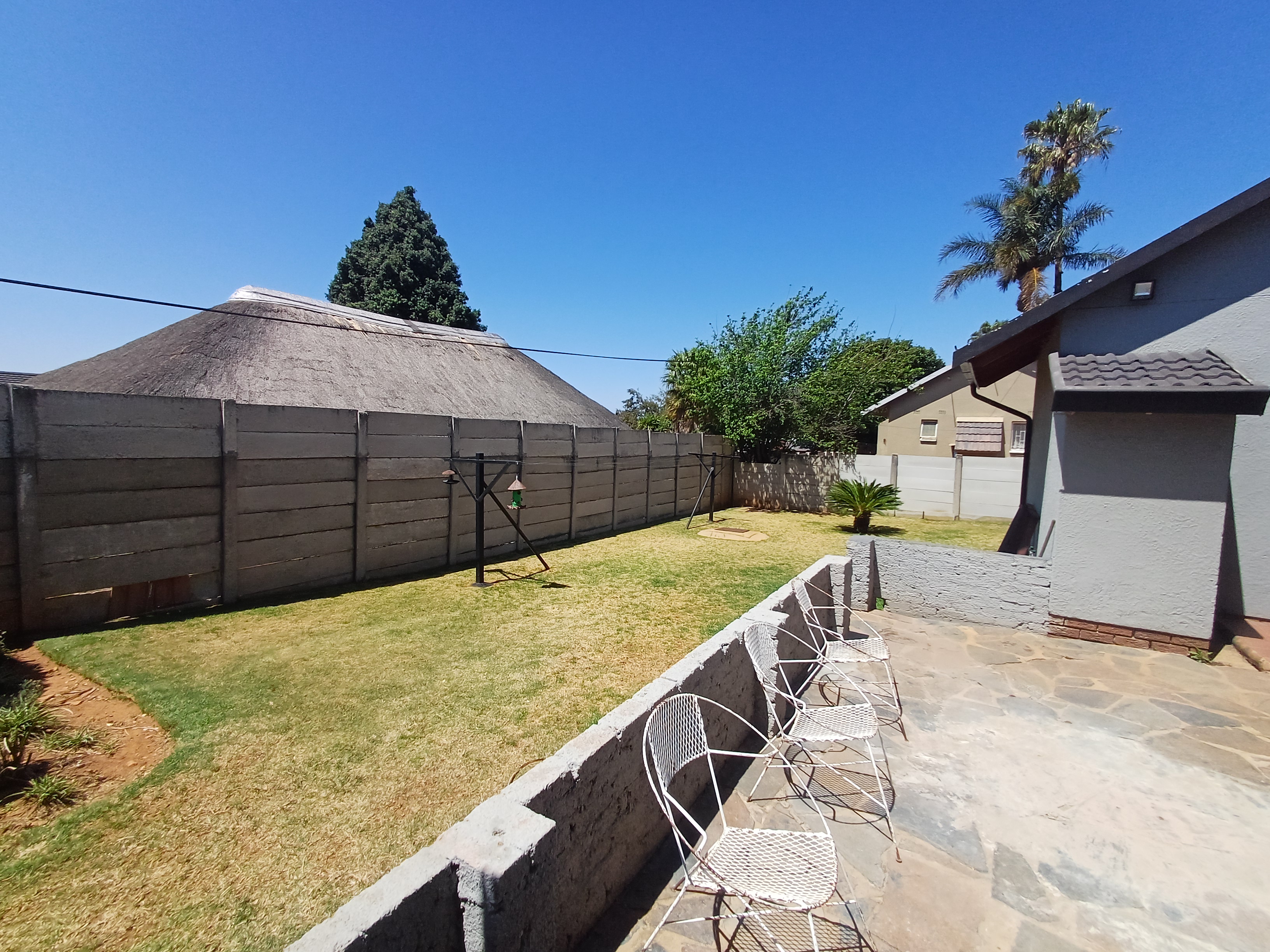 5 Bedroom Property for Sale in Witpoortjie Gauteng