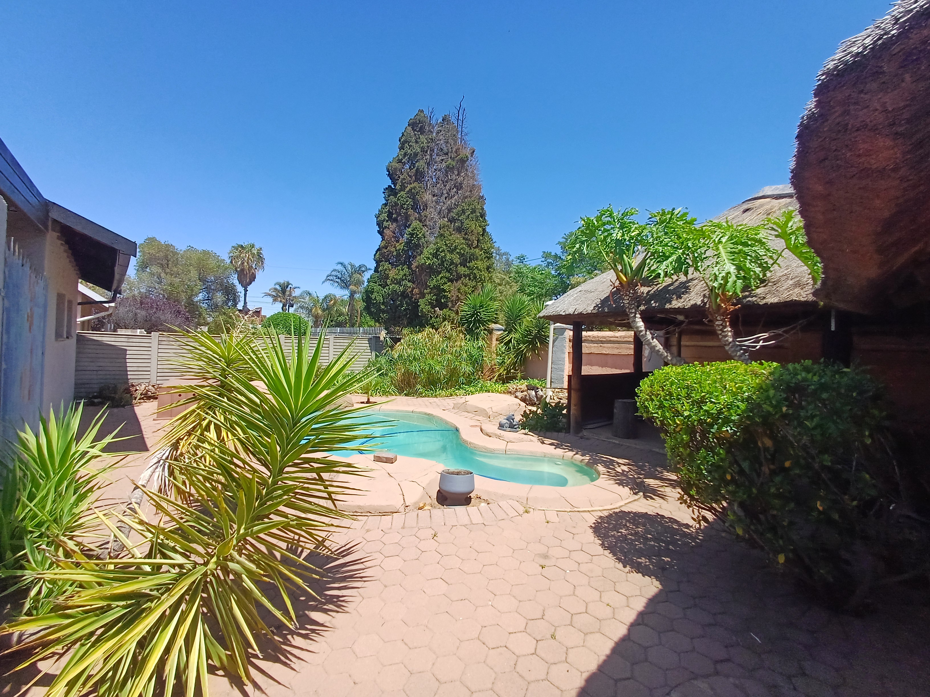 5 Bedroom Property for Sale in Witpoortjie Gauteng